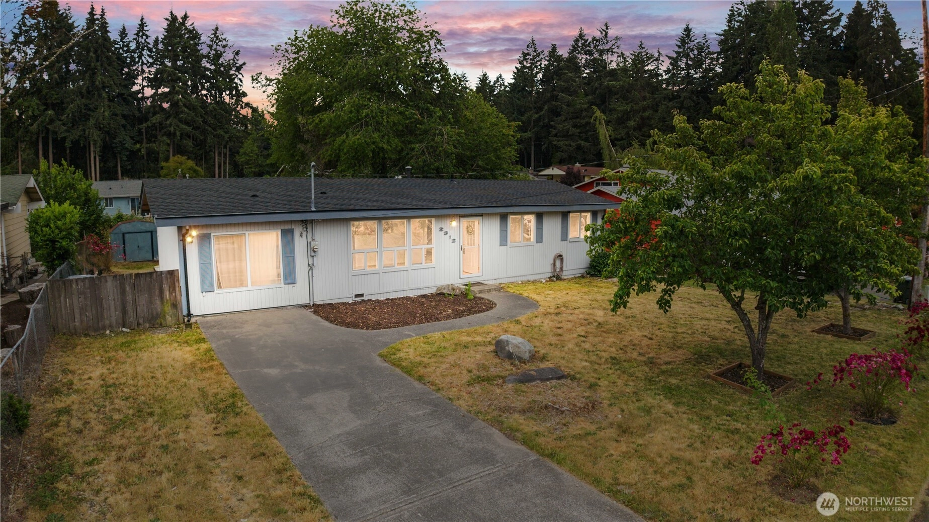 2312 Oak Dr Steilacoom WA 98388