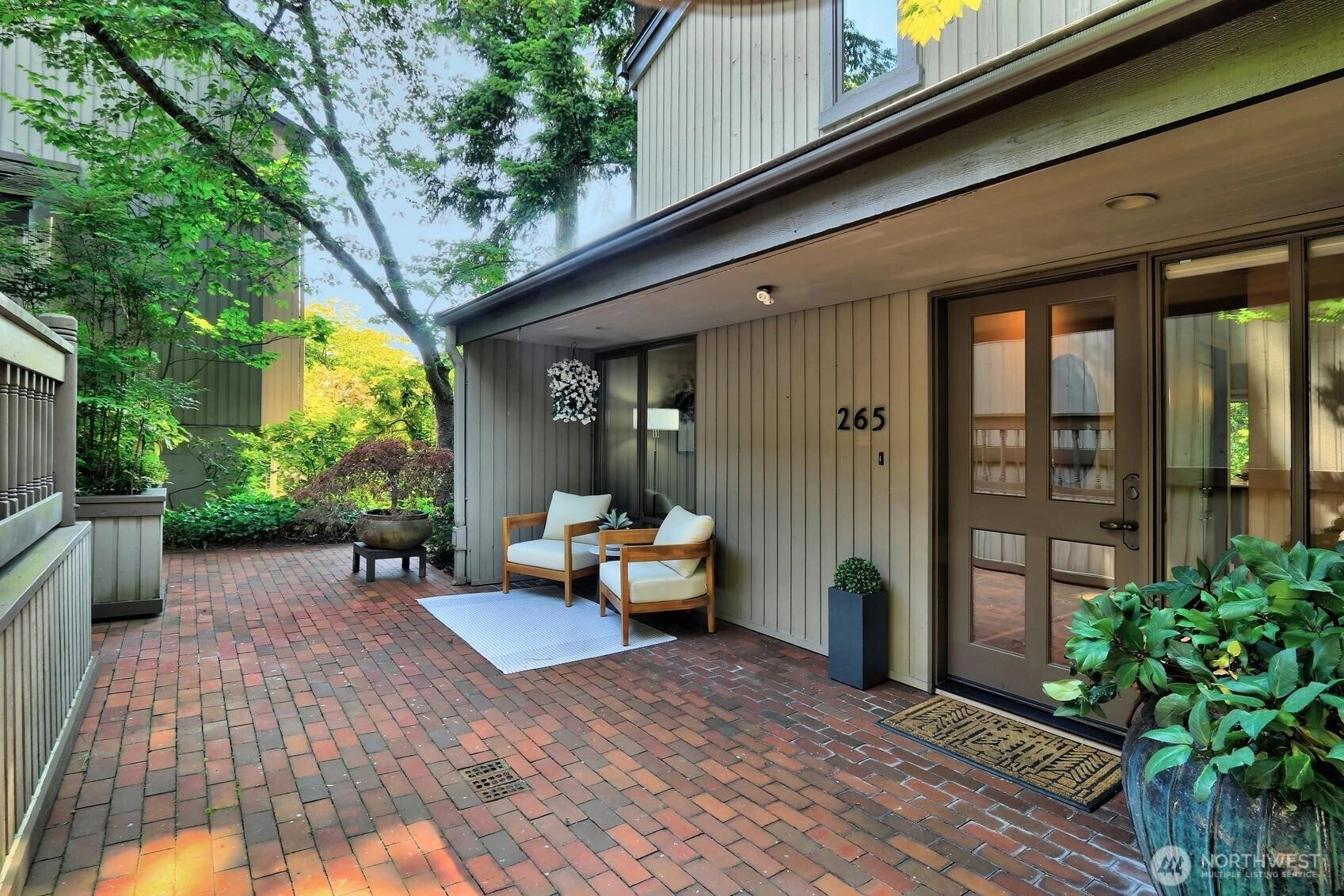 265 98th Ave NE Bellevue WA 98004