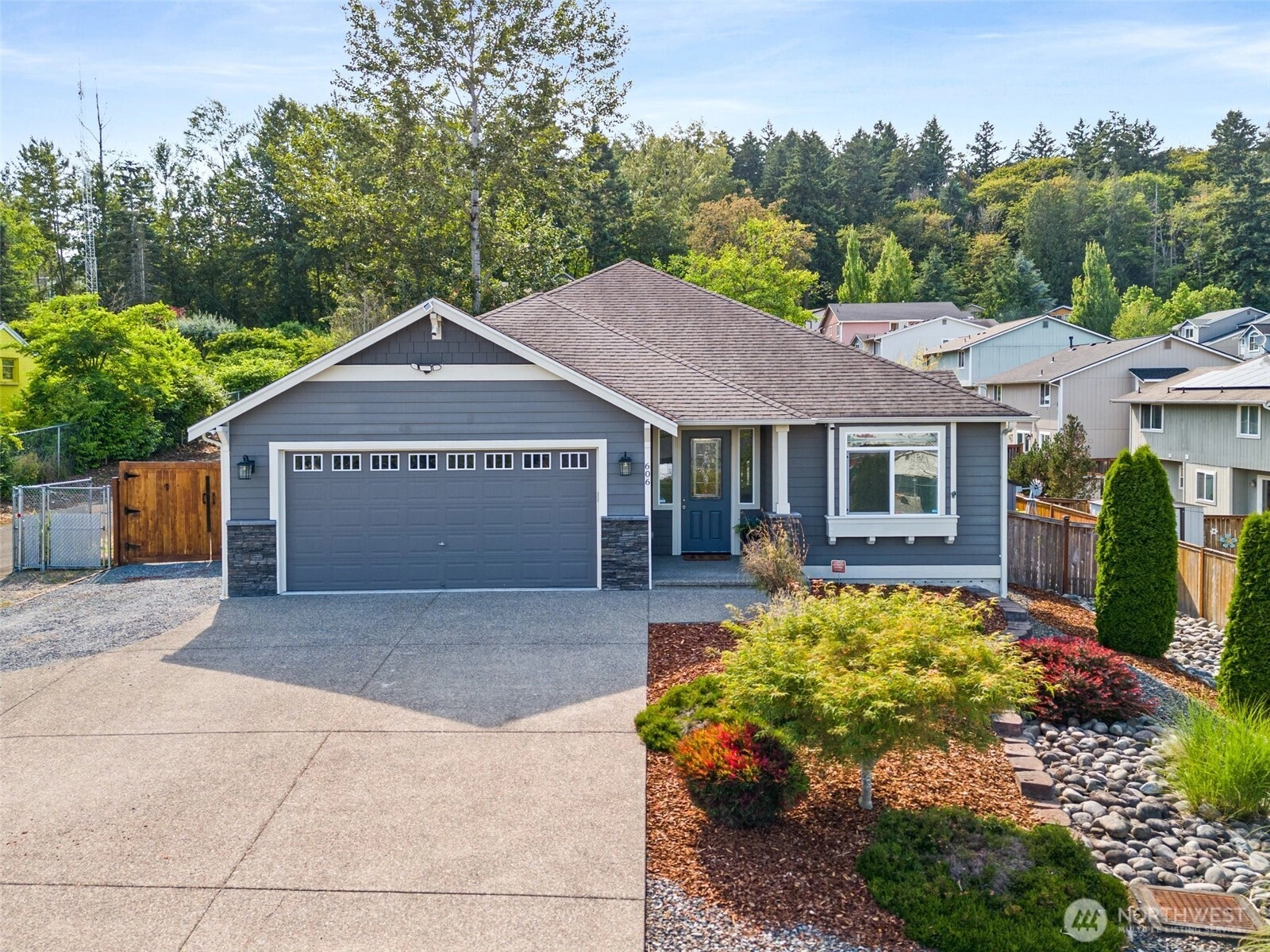 606 70th Ave E Fife WA 98424