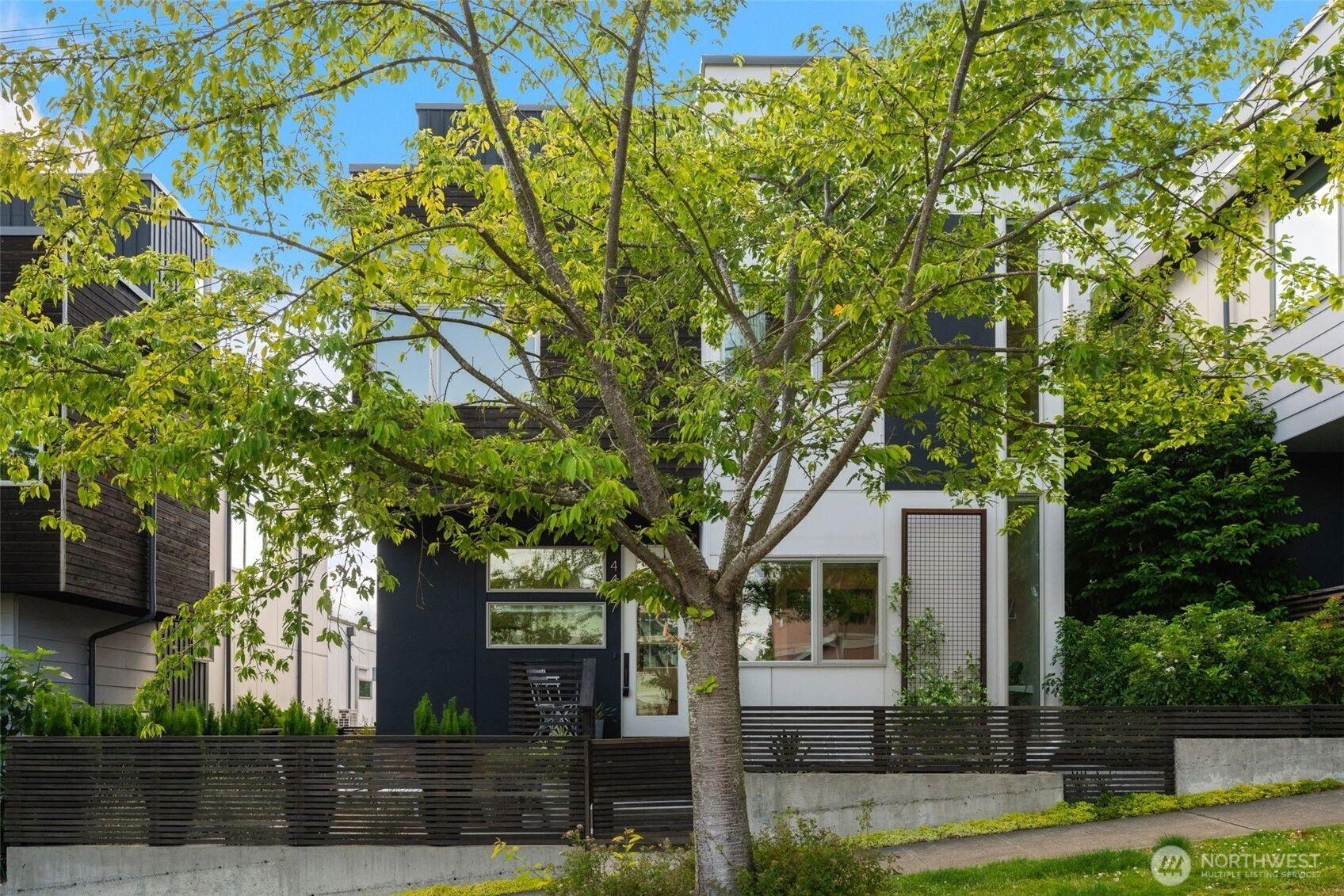 4437 33rd Ave S Unit  Seattle WA 98108