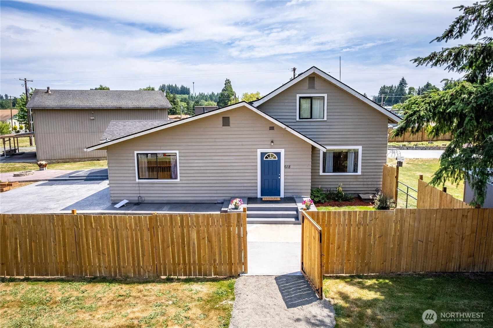 618 Main St Unit  Vader WA 98593