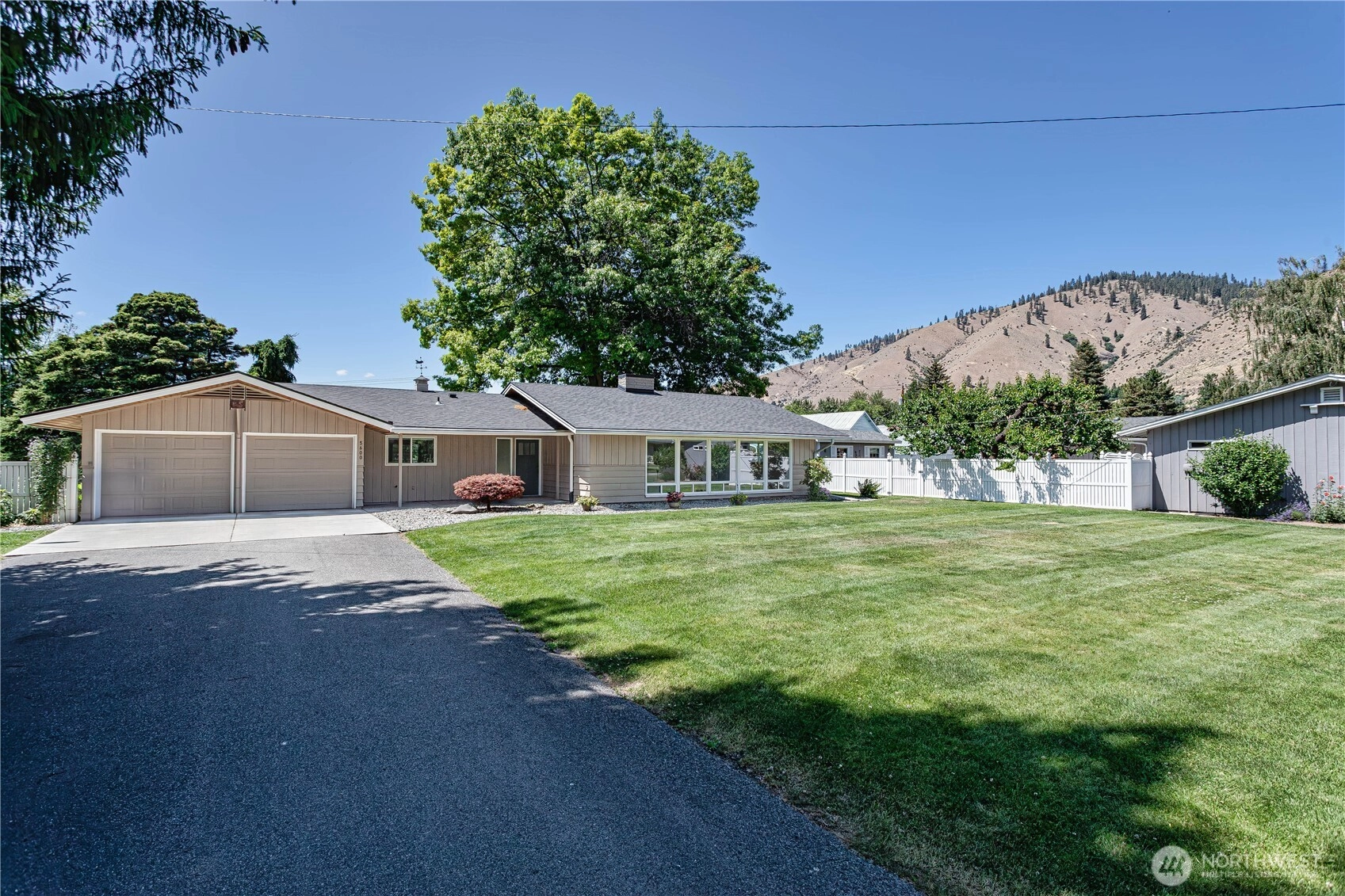 5600 E Cashmere Rd Cashmere WA 98815