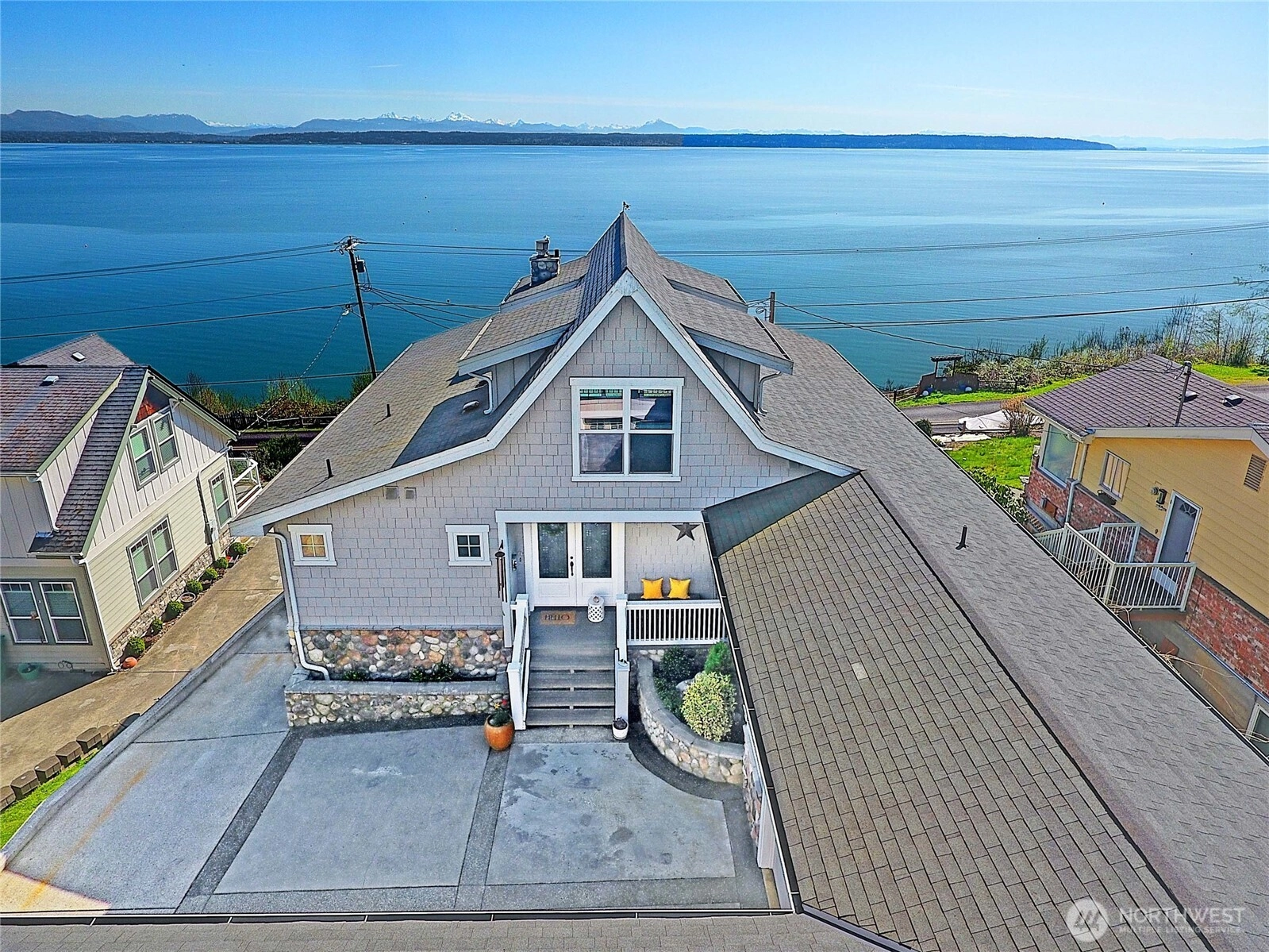 656 Lehman Dr Camano Island WA 98282