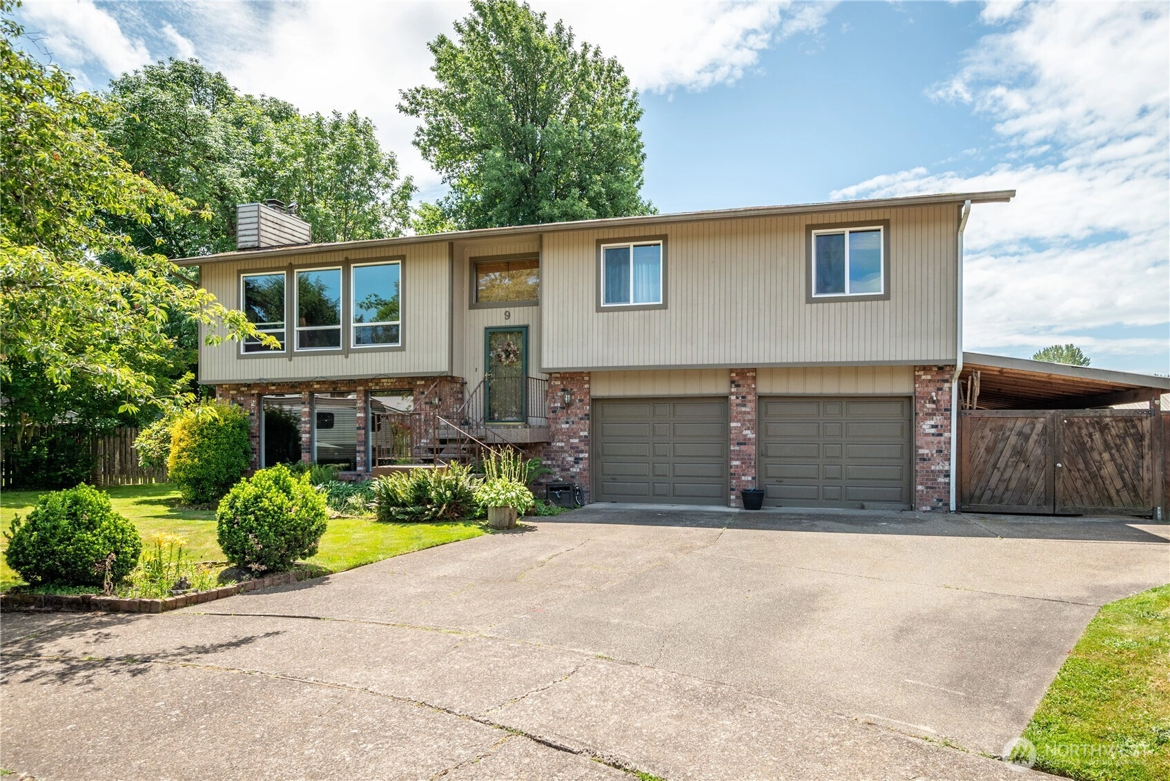 9 Liberty Ct Longview WA 98632