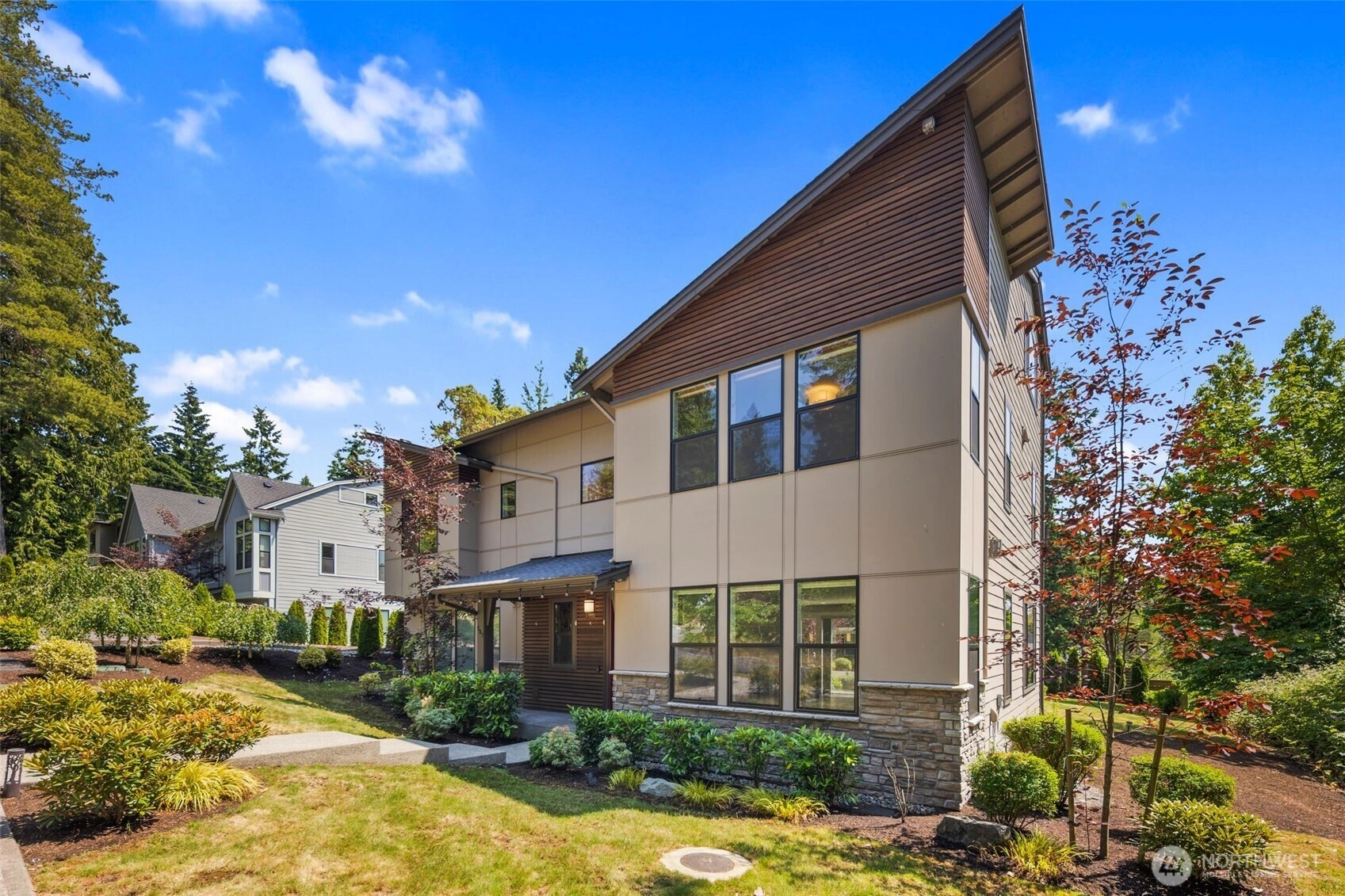 587 155th Pl NE Bellevue WA 98007