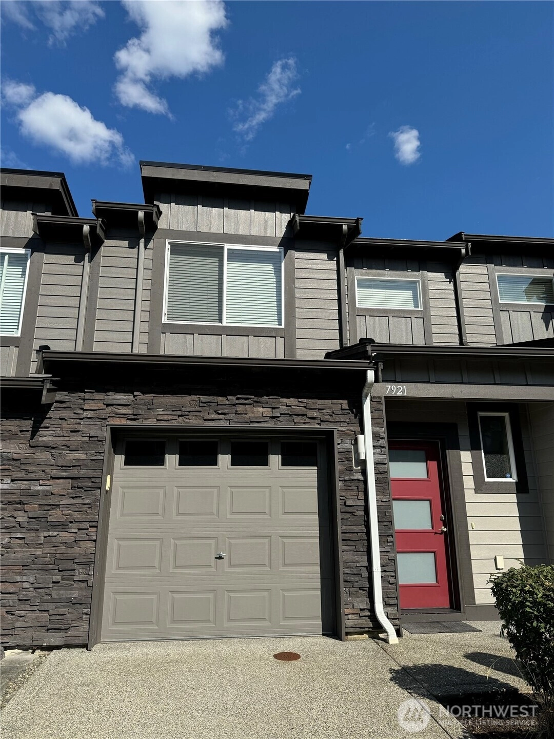 7921 20th Ave SE Everett WA 98203