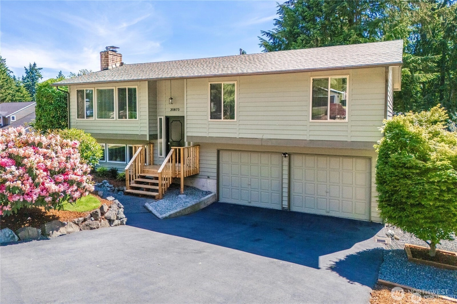 20873 2nd Pl SW Normandy Park WA 98166