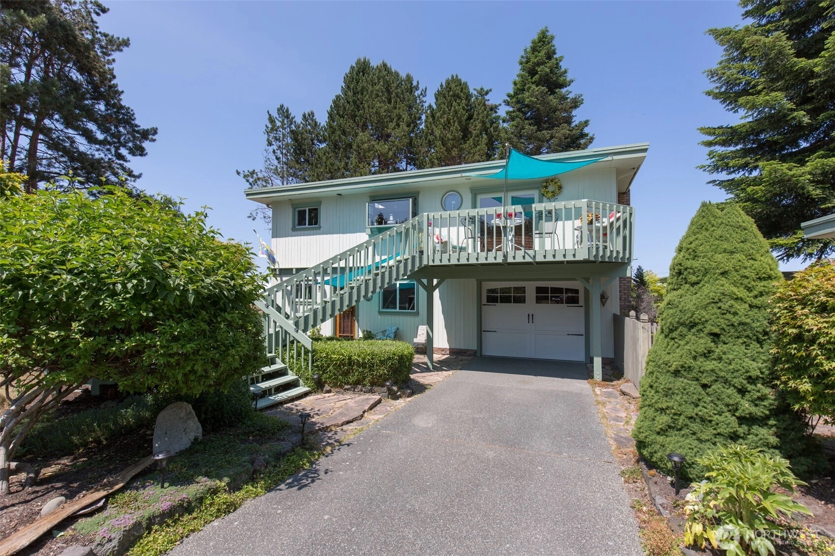 215 Amber Ln Sequim WA 98382