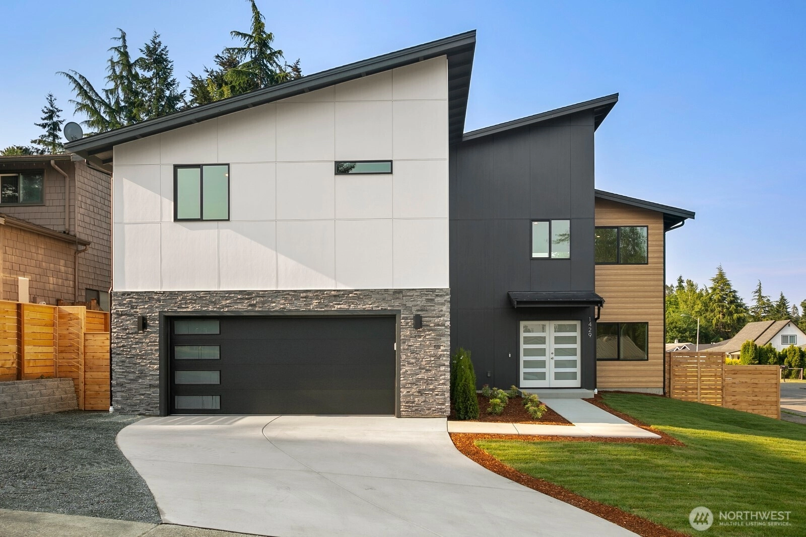 1429 S 259th St St Des Moines WA 98198