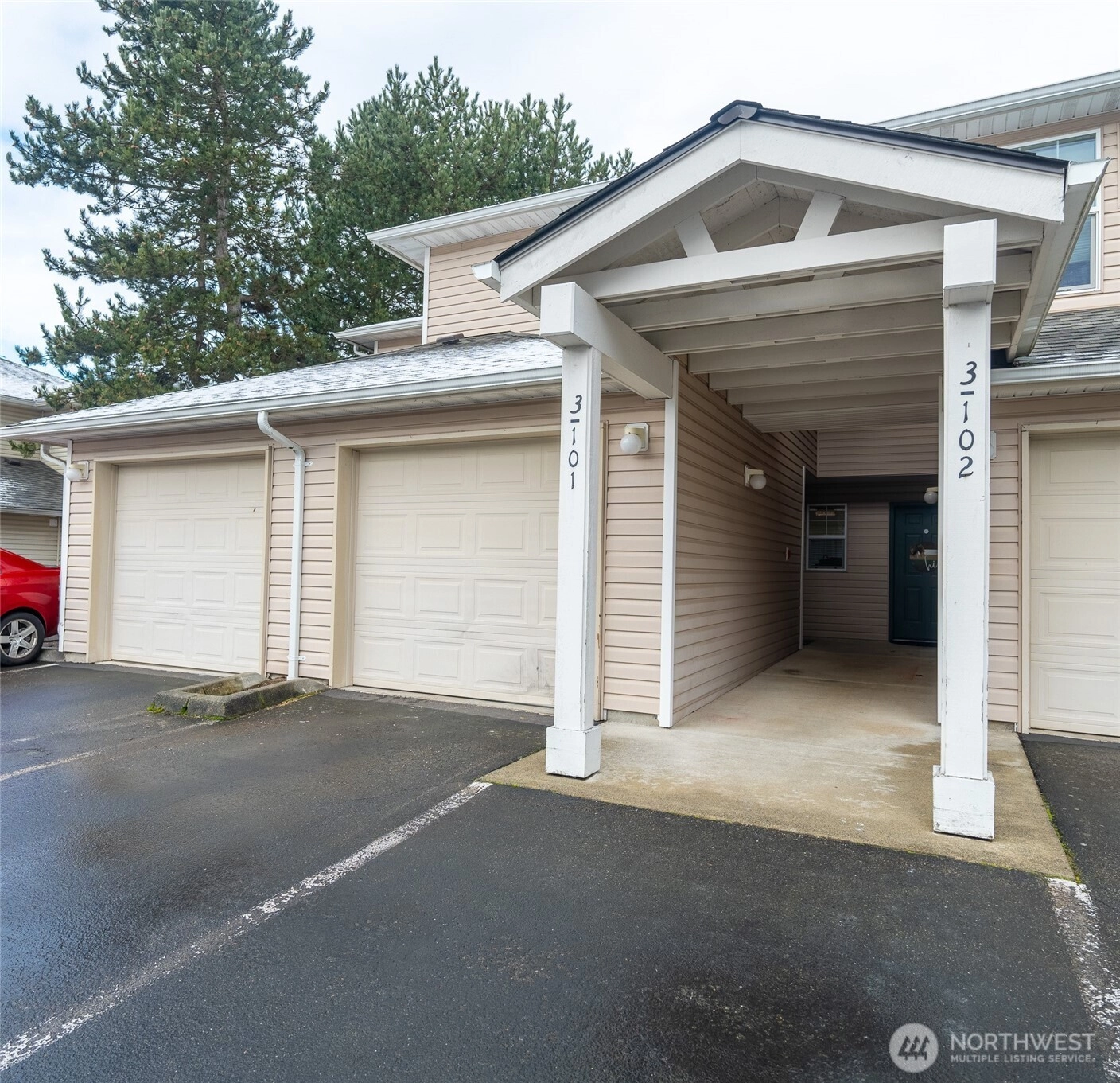 2001 120th Pl SE Unit 3-101 Unit 3-101 Everett WA 98208
