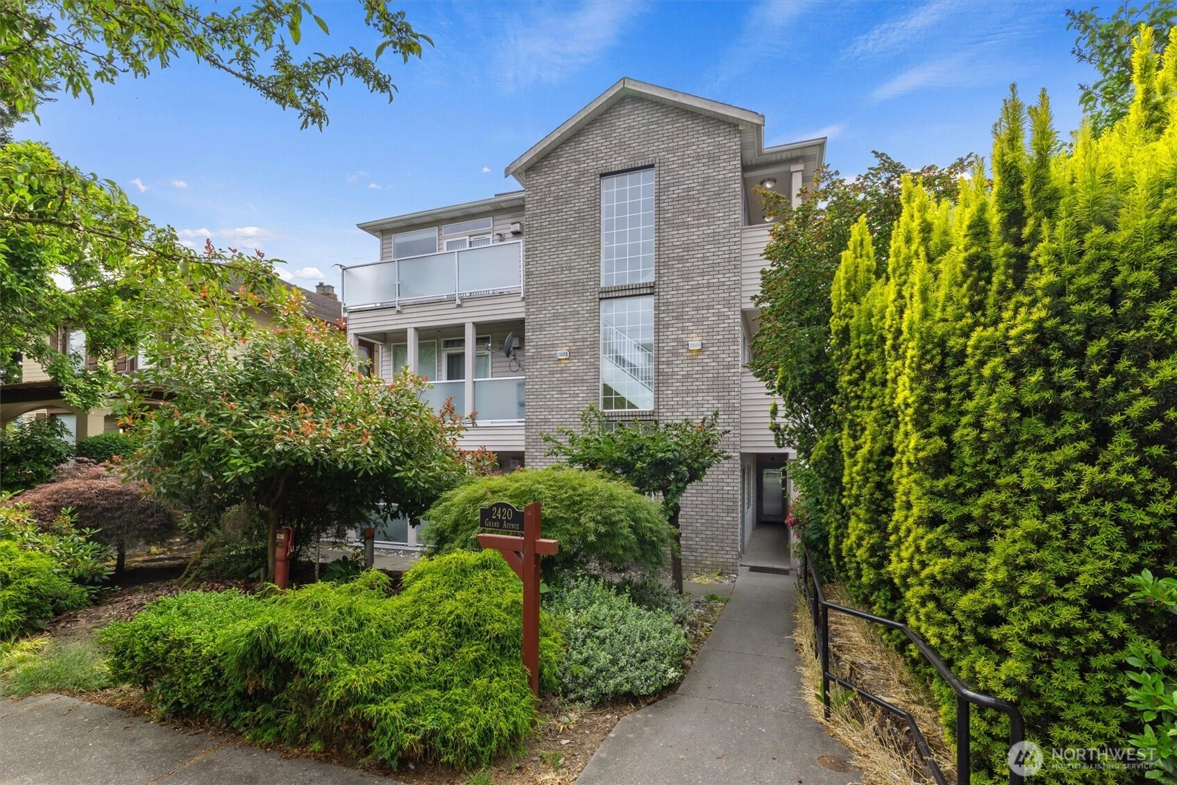 2420 Grand Ave Unit 103 Unit 103 Everett WA 98201