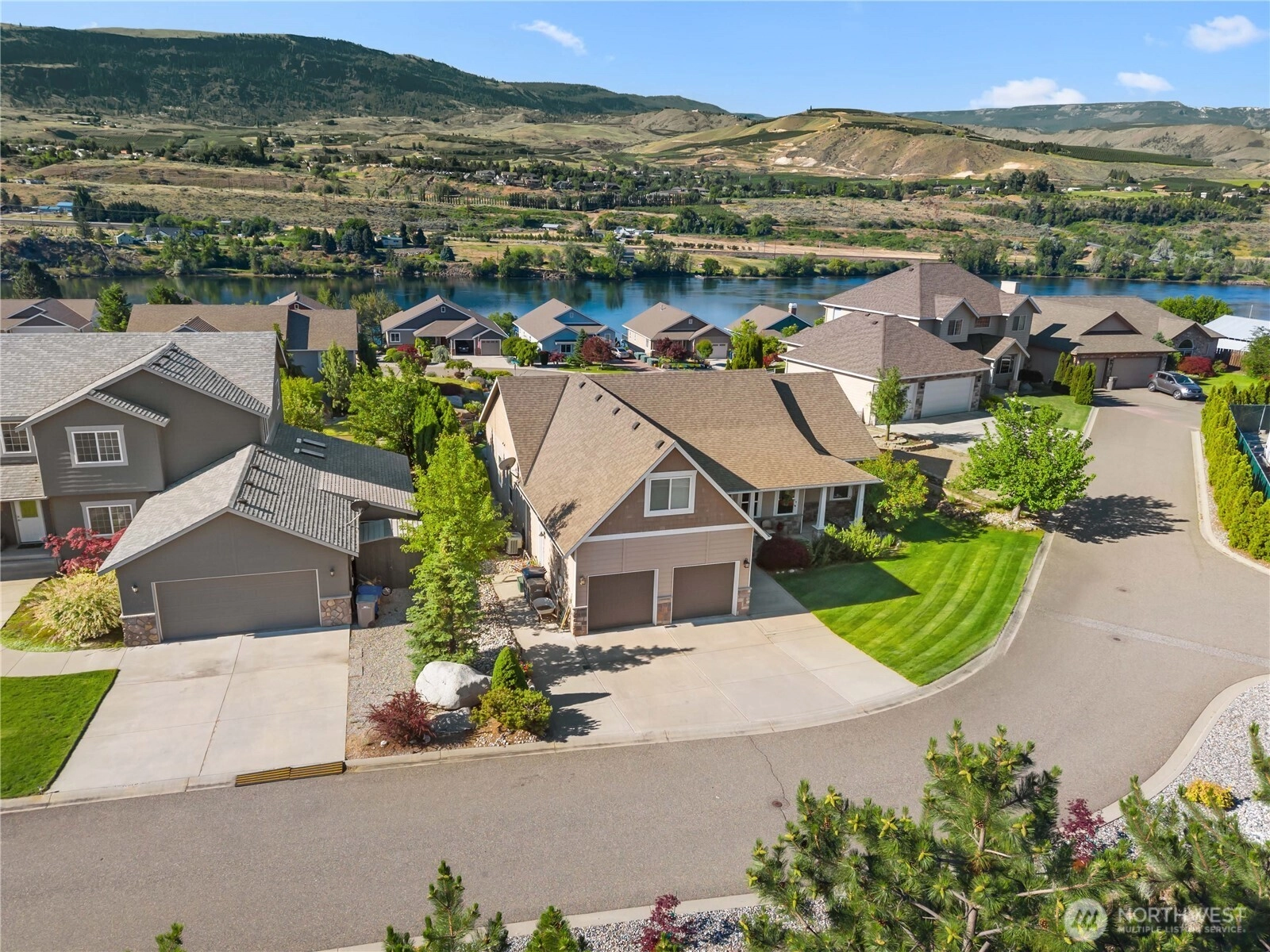 2835 Aspen Shores Dr East Wenatchee WA 98802