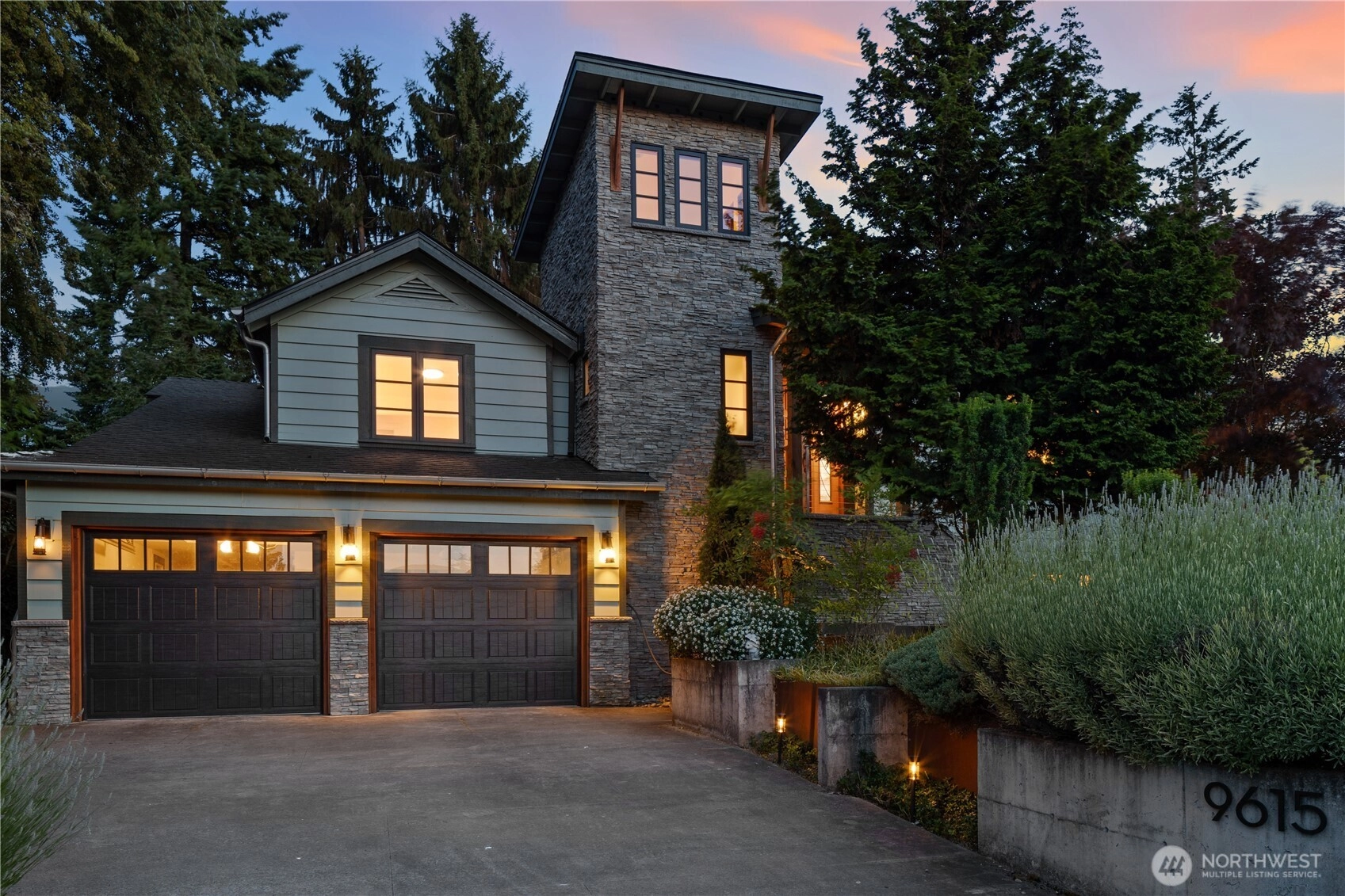 9615 NE 26th St Unit  Clyde Hill WA 98004