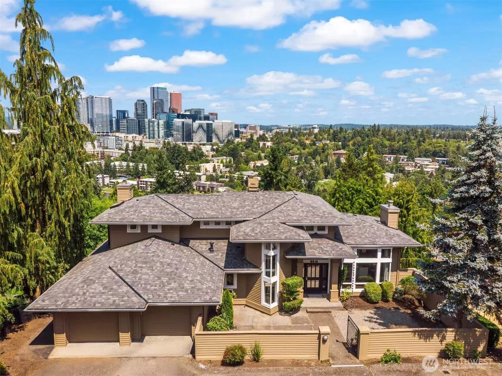 9610 SE 7th St Bellevue WA 98004