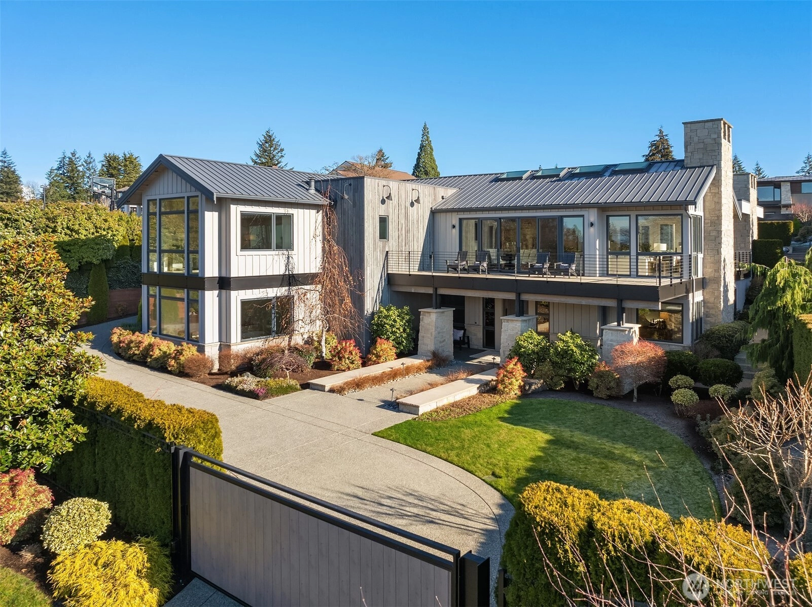 1918 94th Ave NE Clyde Hill WA 98004