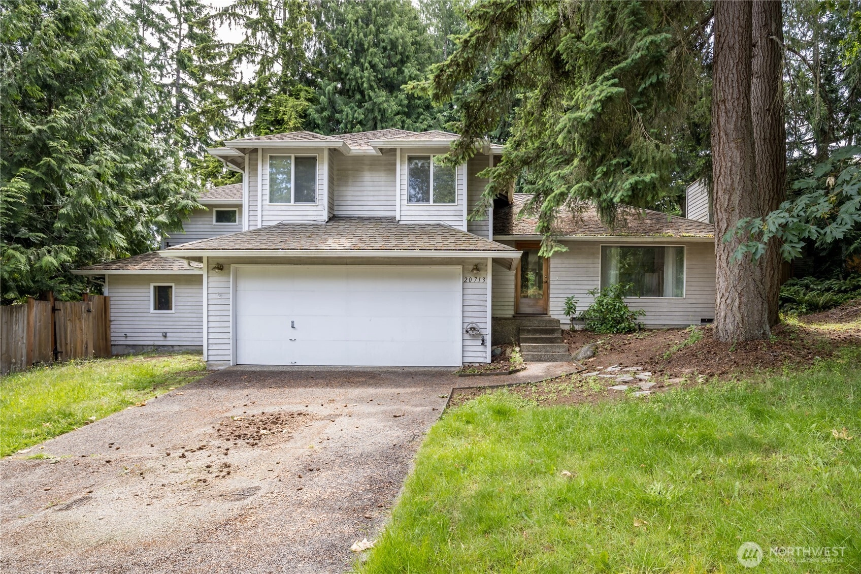 20713 NE 44th St Unit  Sammamish WA 98074