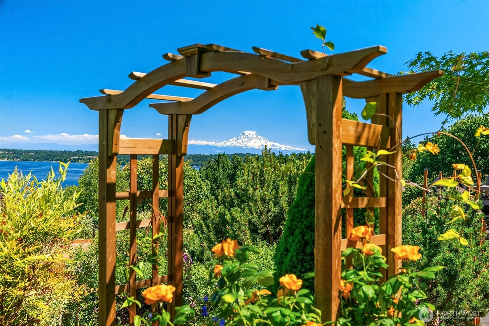 27727 94th Ave SW Unit  Vashon WA 98070