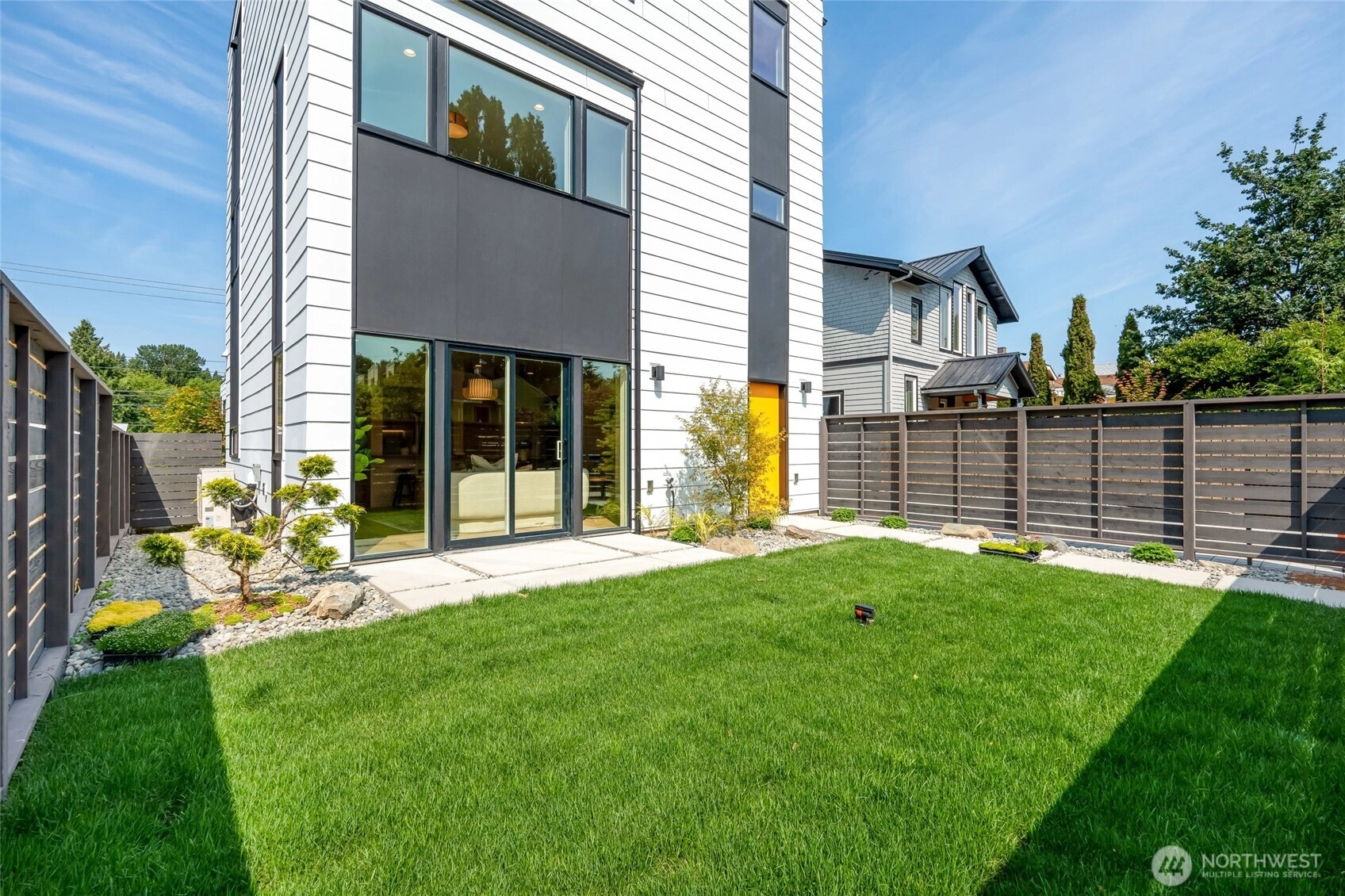 5429 25th Ave SW Seattle WA 98106