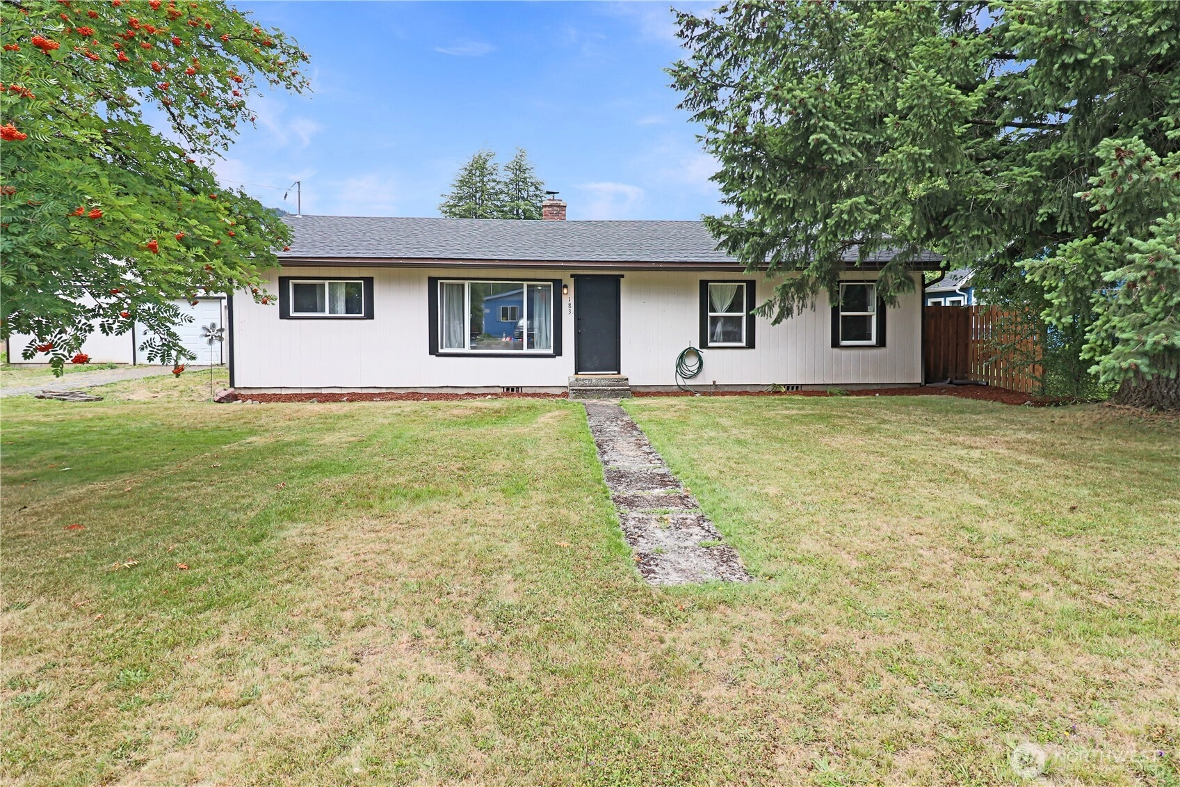 183 Wood Ave Unit  Morton WA 98356