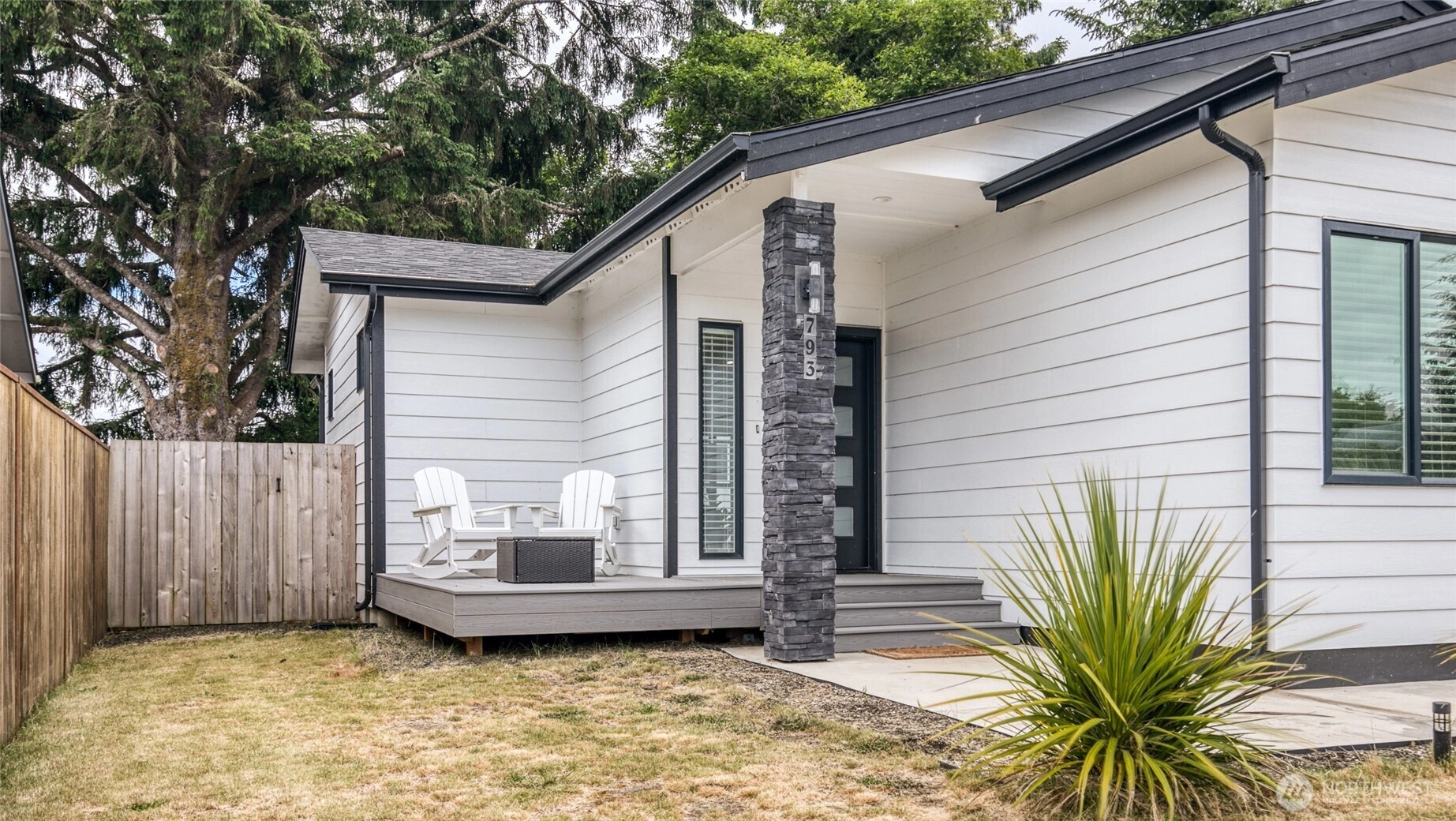 793 Island Cir SE Unit  Ocean Shores WA 98569