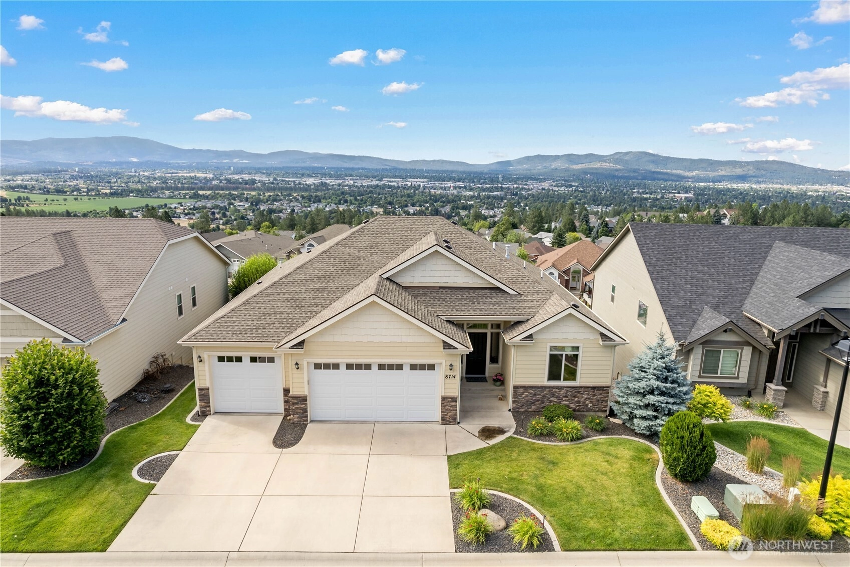 8714 E Clearview Ln Spokane WA 99217