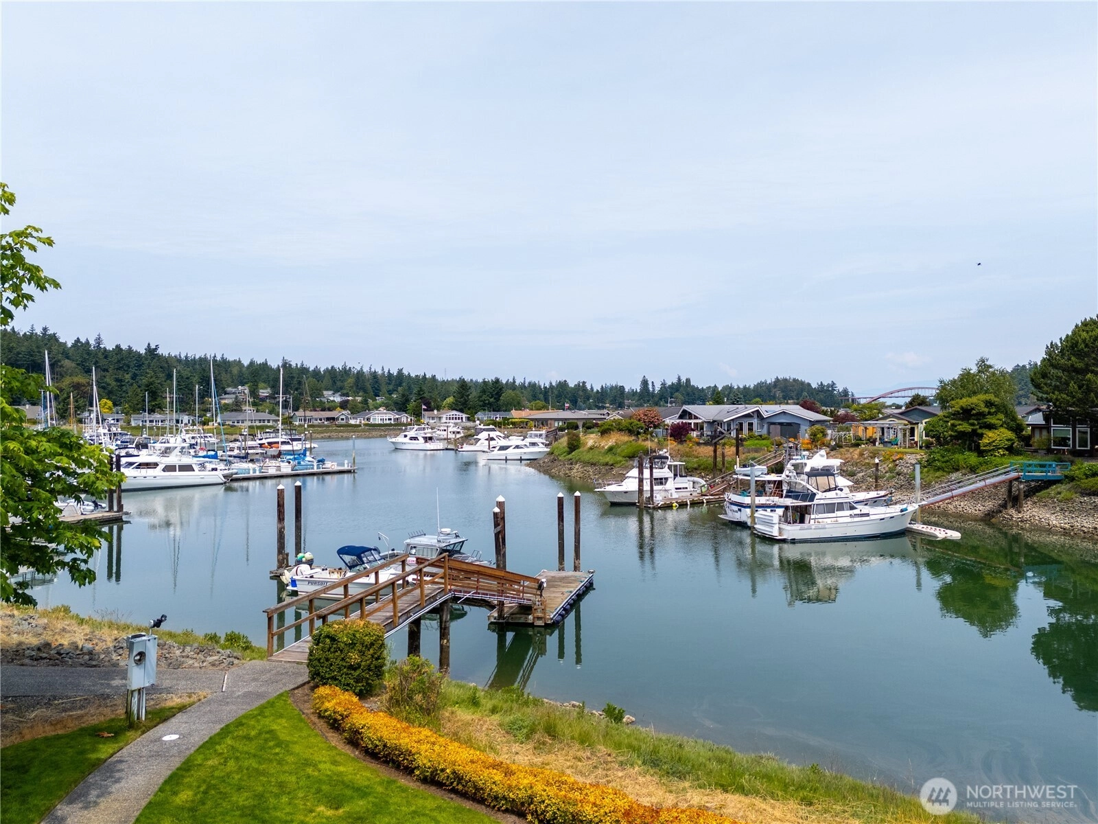 880 Shoshone Dr Unit  La Conner WA 98257