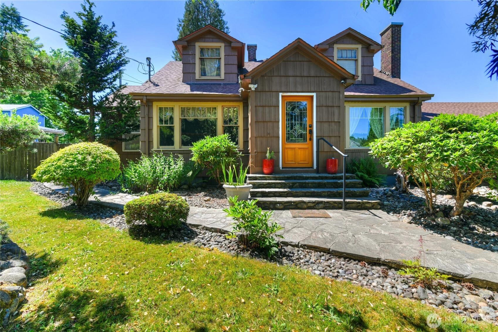 517 S 3rd St McCleary WA 98557
