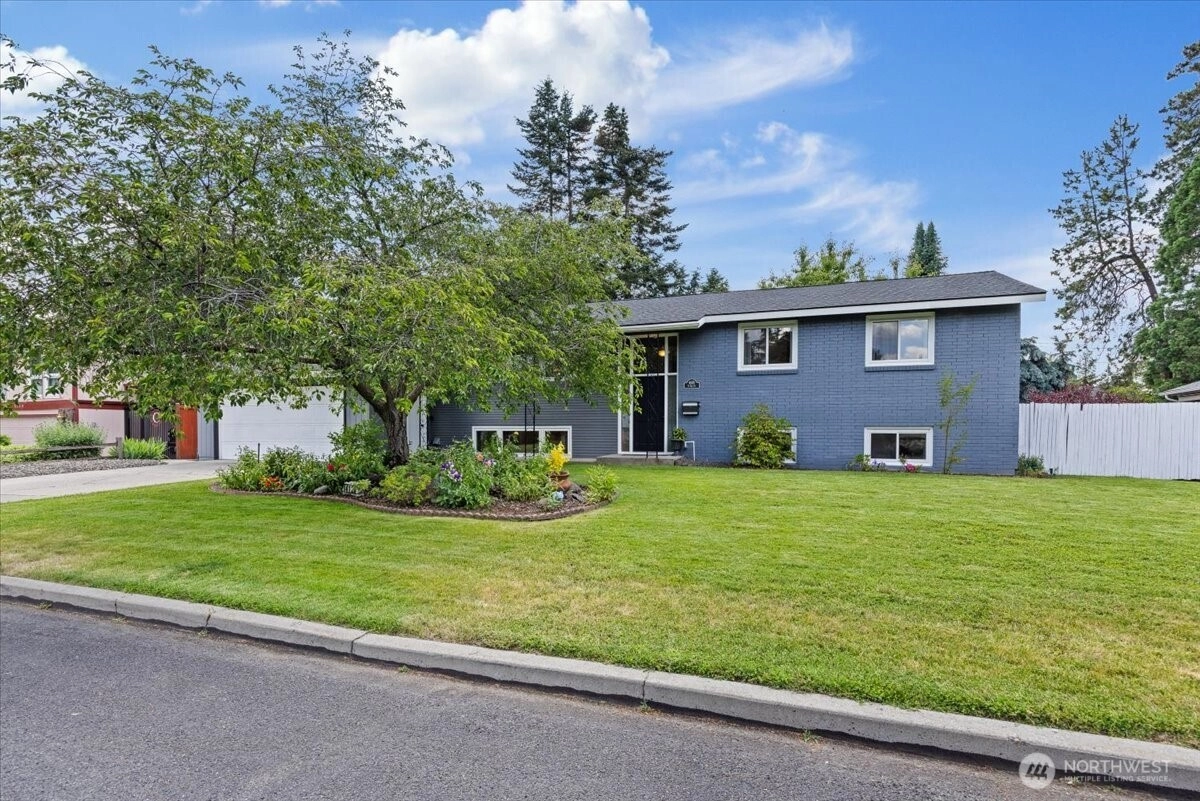 4128 S Lee St Spokane WA 99203