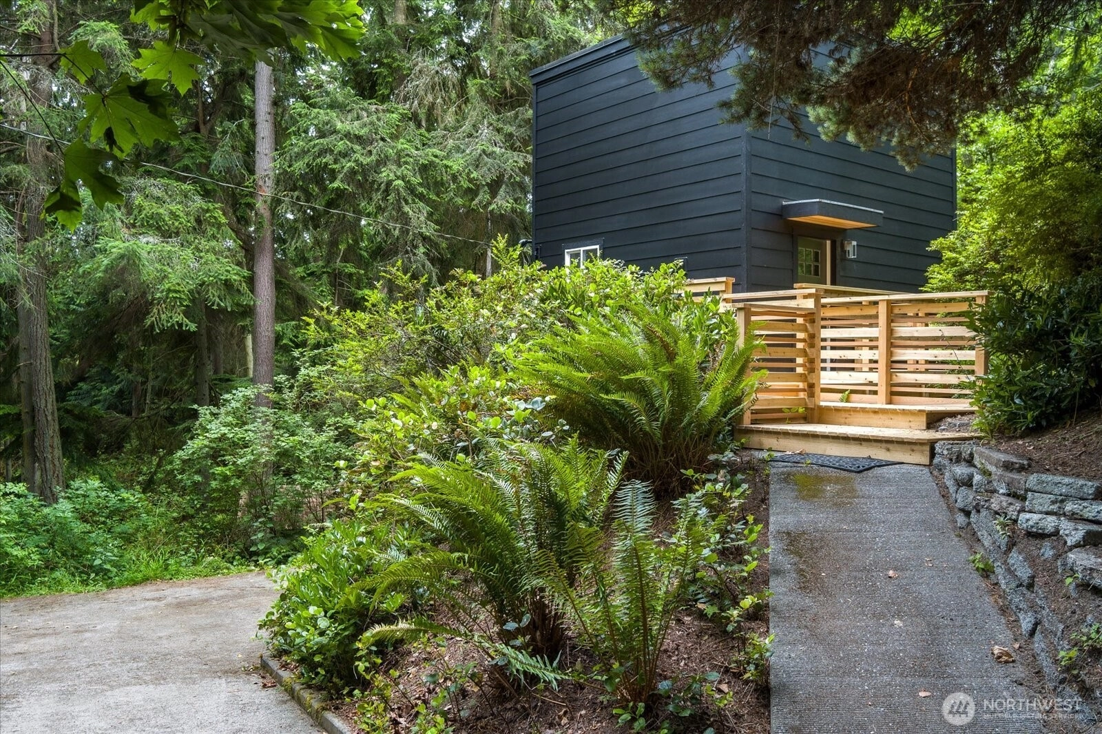 8038 Island Ct Clinton WA 98236