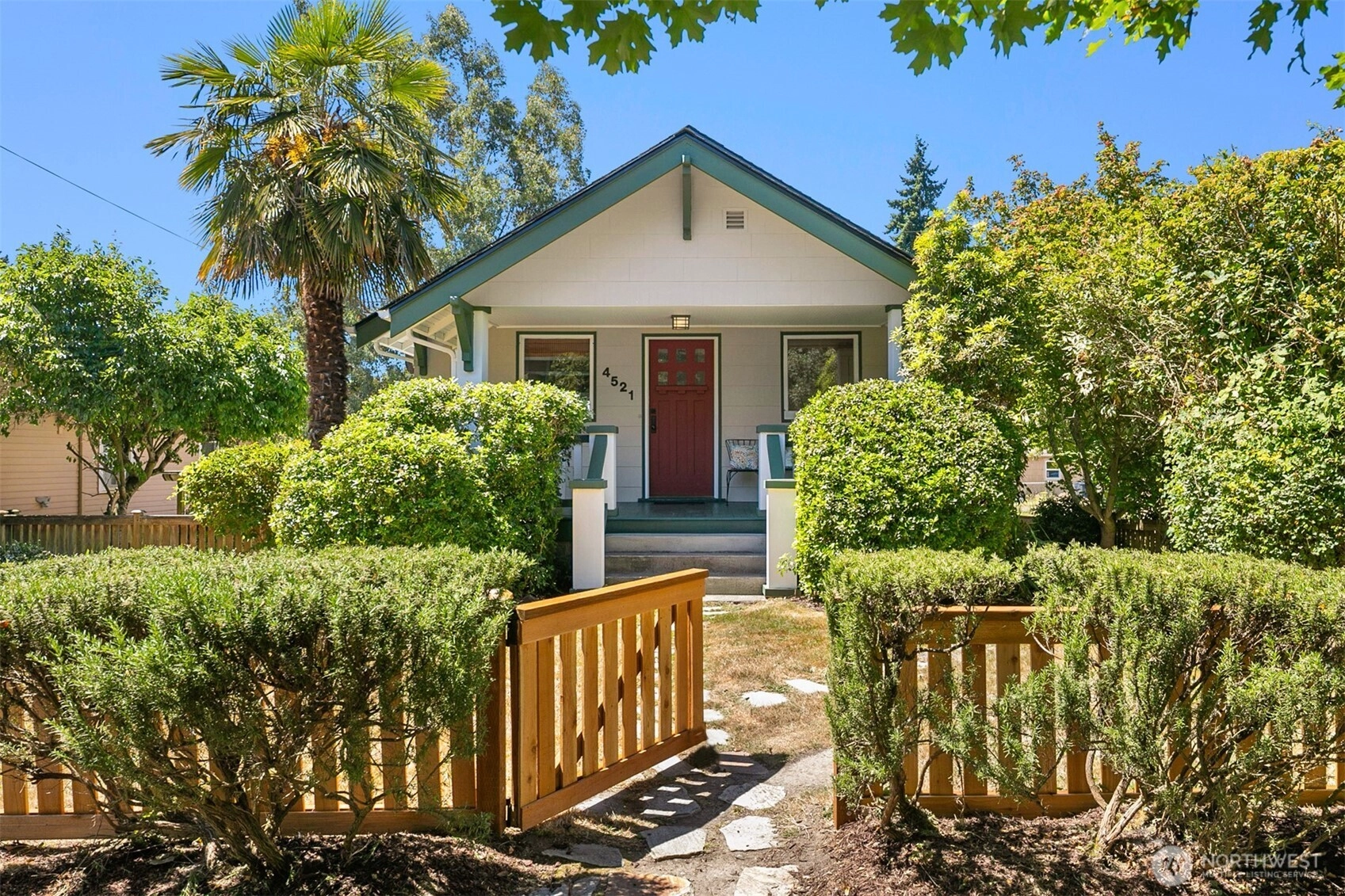 4521 47th Ave SW Seattle WA 98116