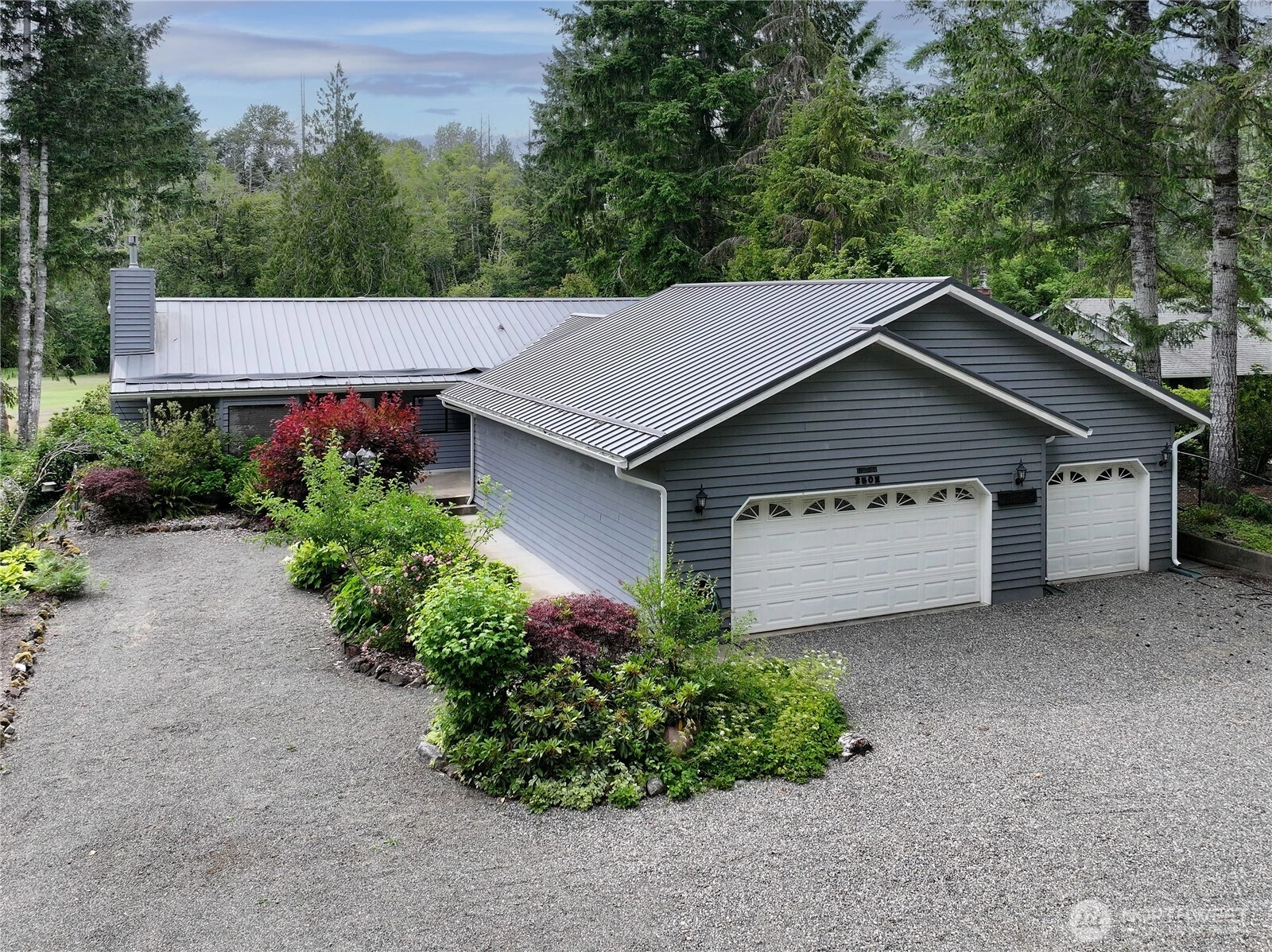 250 N Fairway Dr E Hoodsport WA 98548
