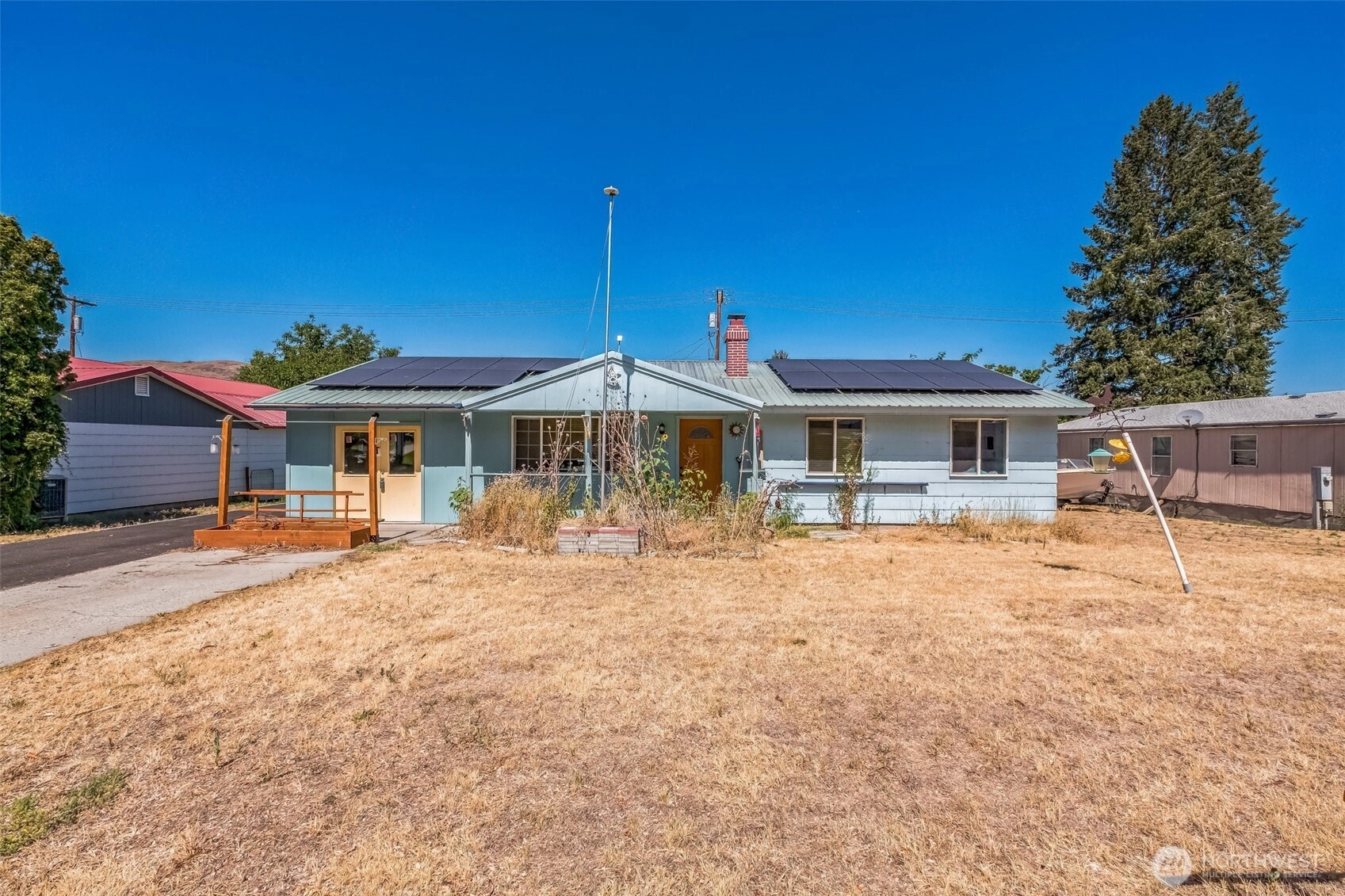 1124 Camas St Coulee Dam WA 99116