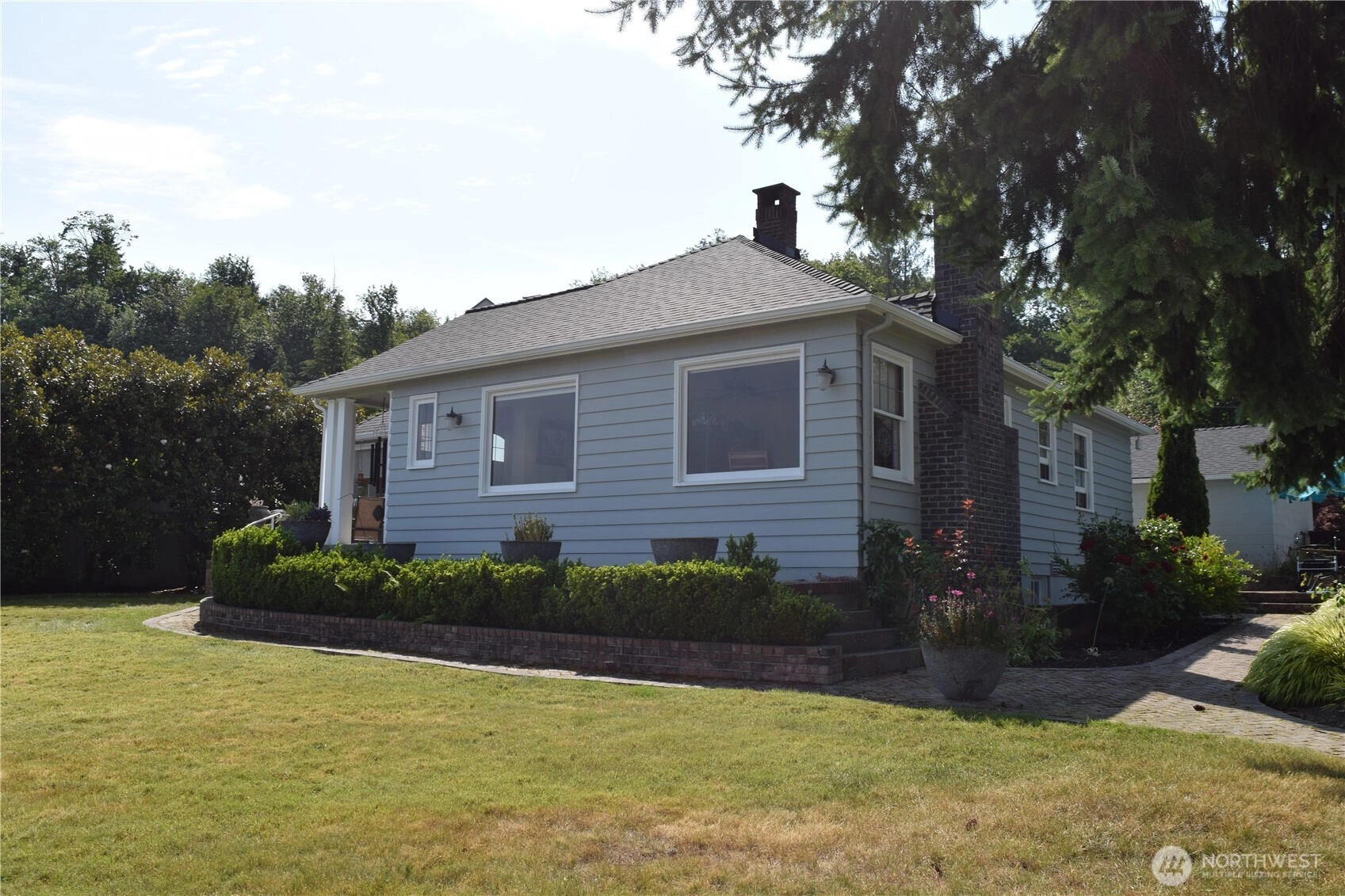 3538 Beach Dr E Port Orchard WA 98366
