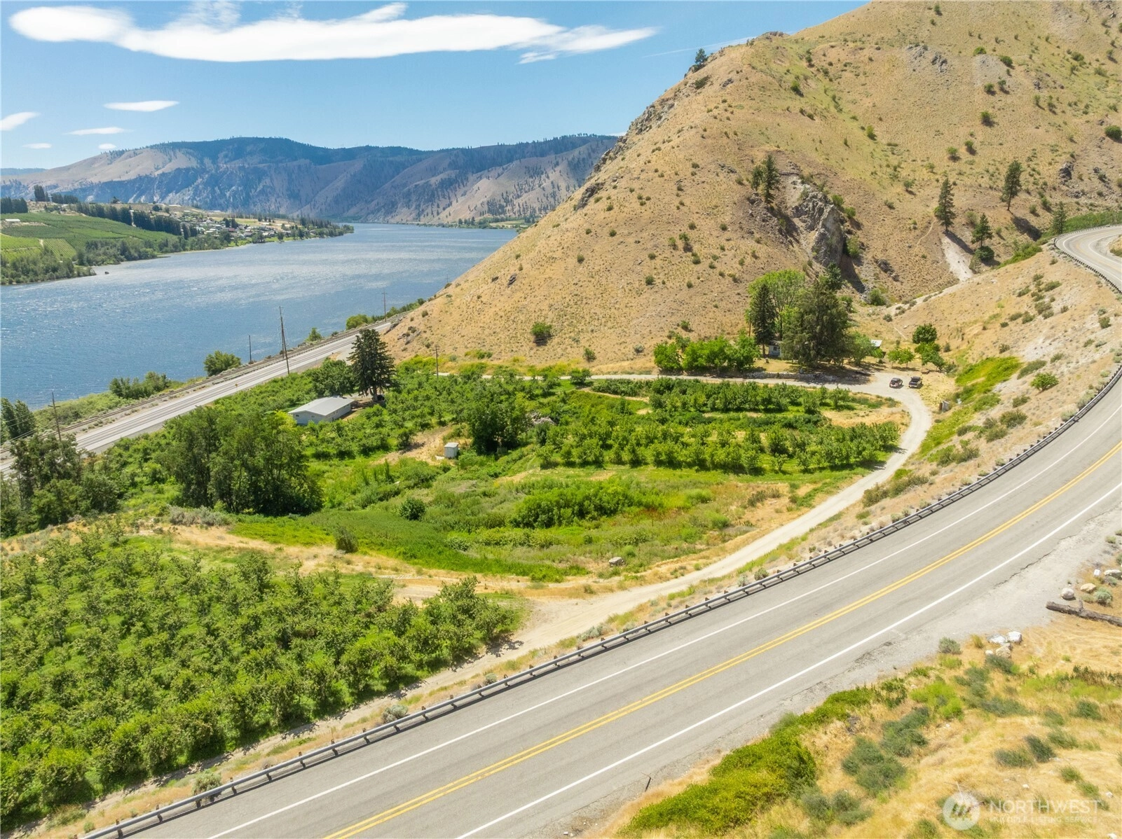 9932 Navarre Coulee Rd Chelan WA 98816