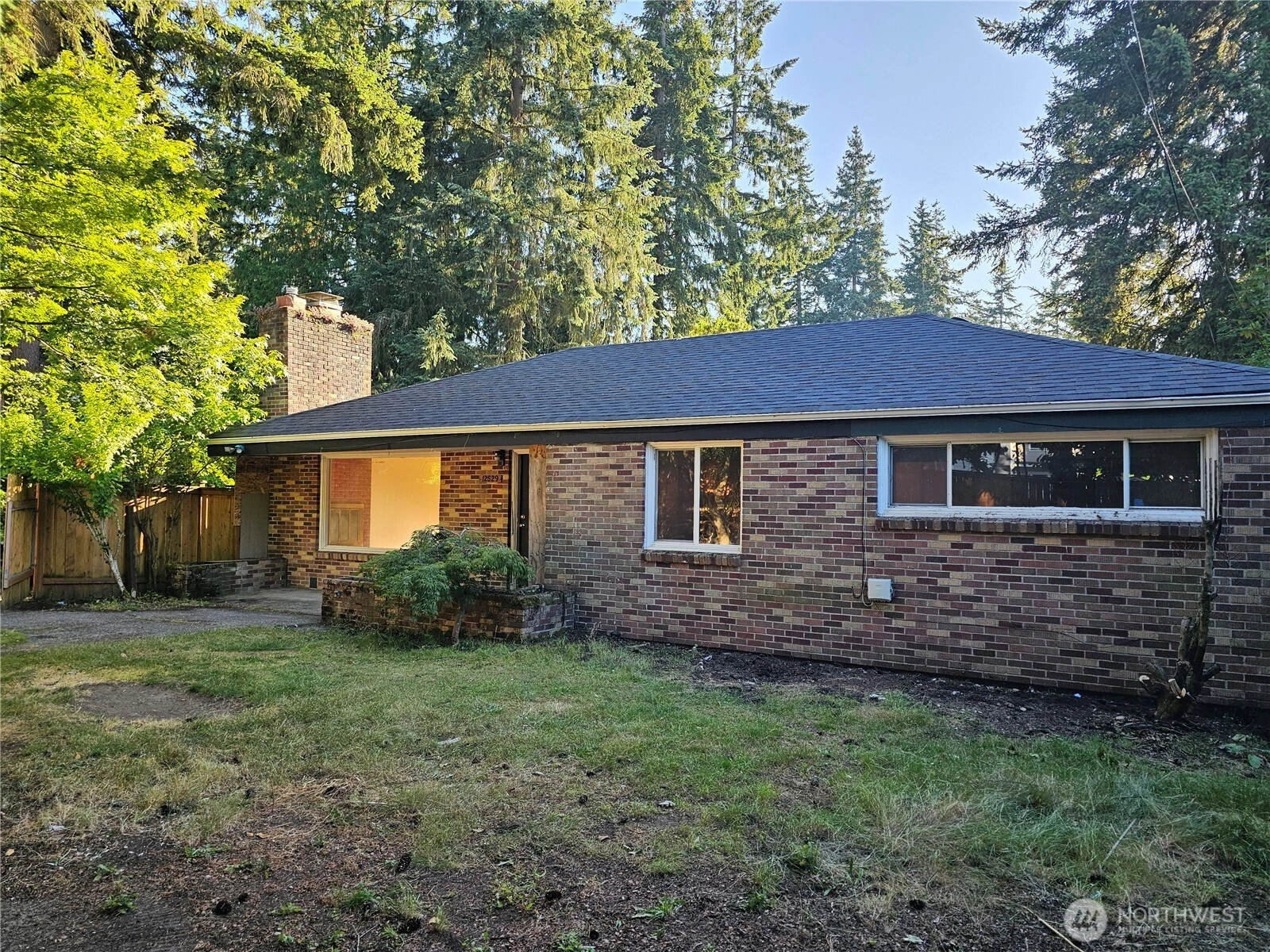 12529 14th Ave NE Seattle WA 98125