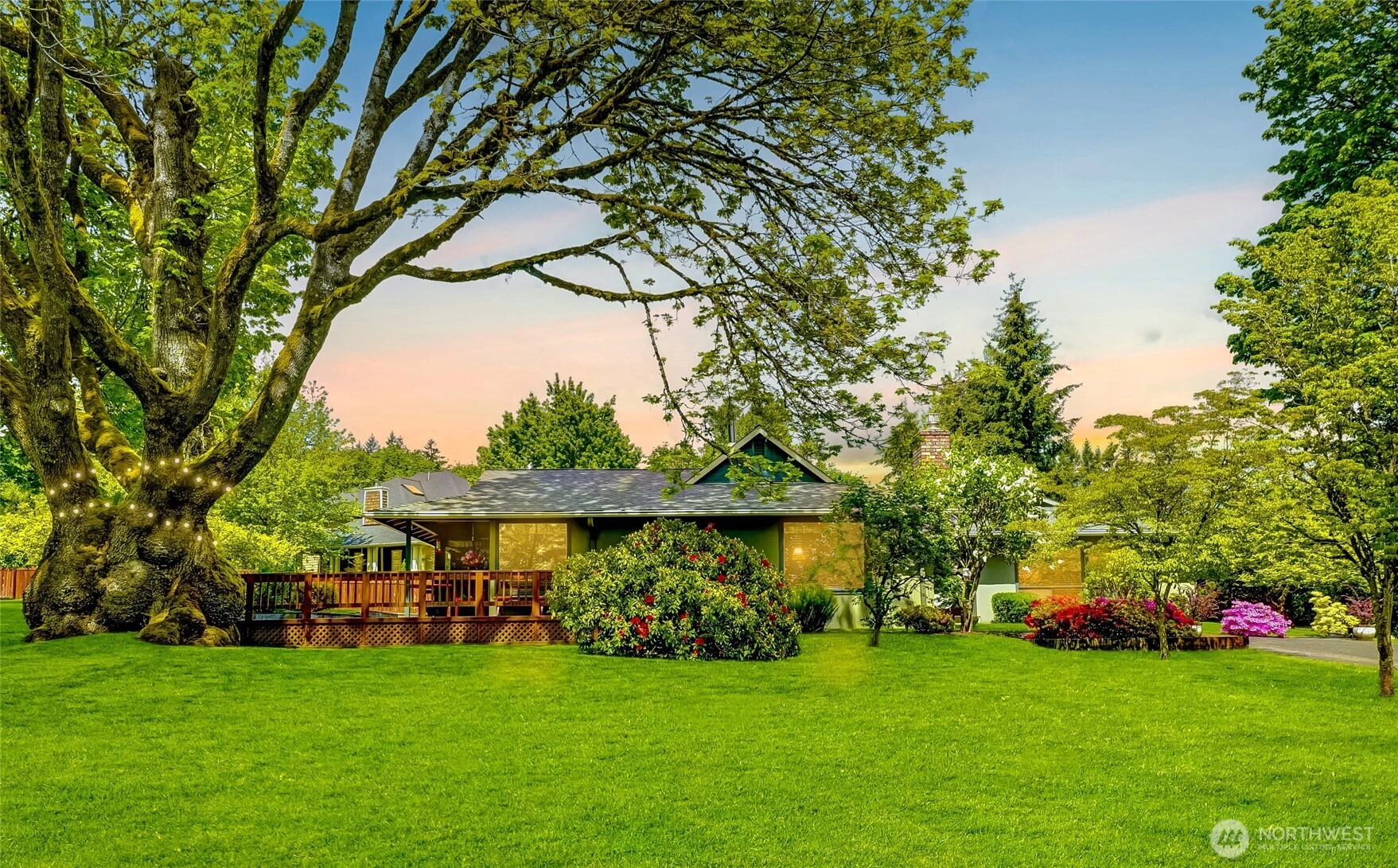 1323 216th Ave NE Sammamish WA 98074