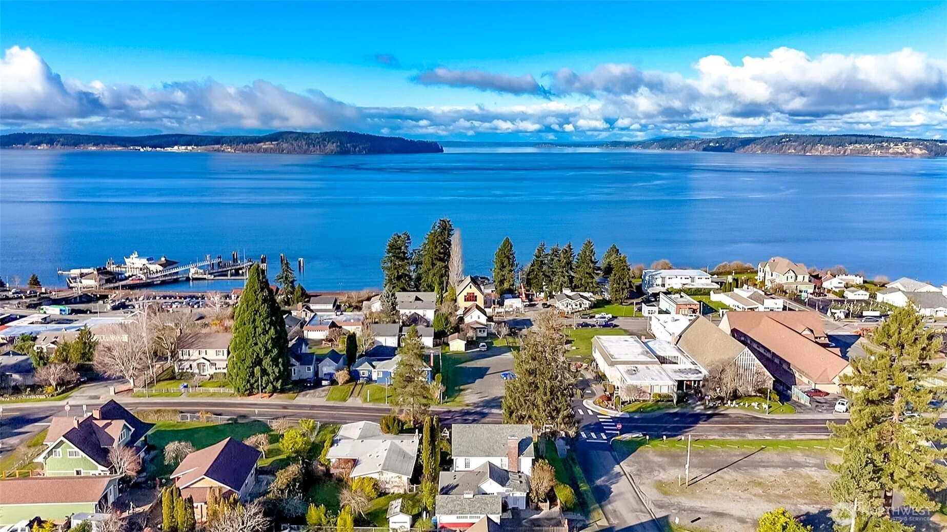 1514 Rainier St Steilacoom WA 98388
