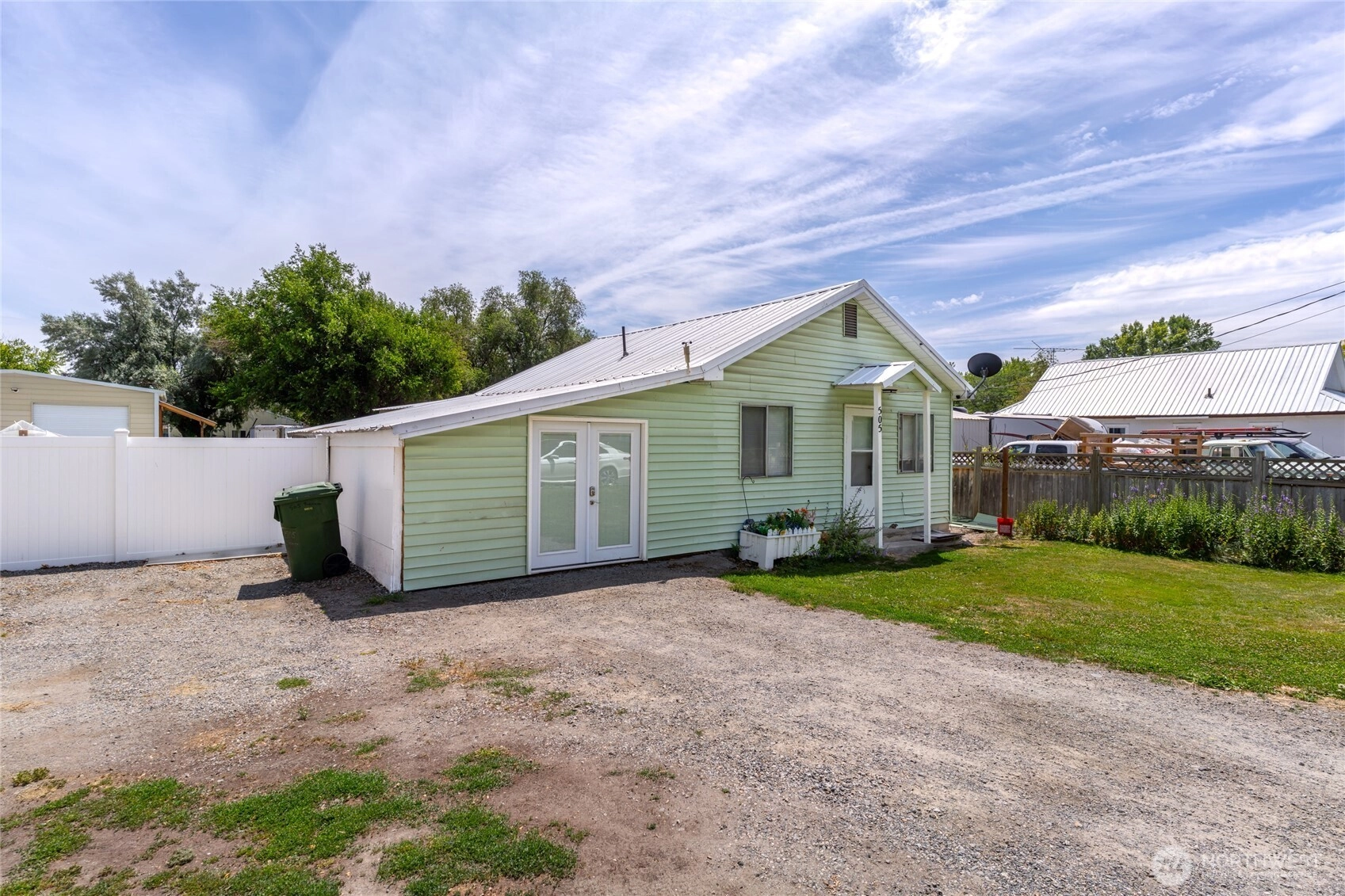 505 Jasmine St Omak WA 98841