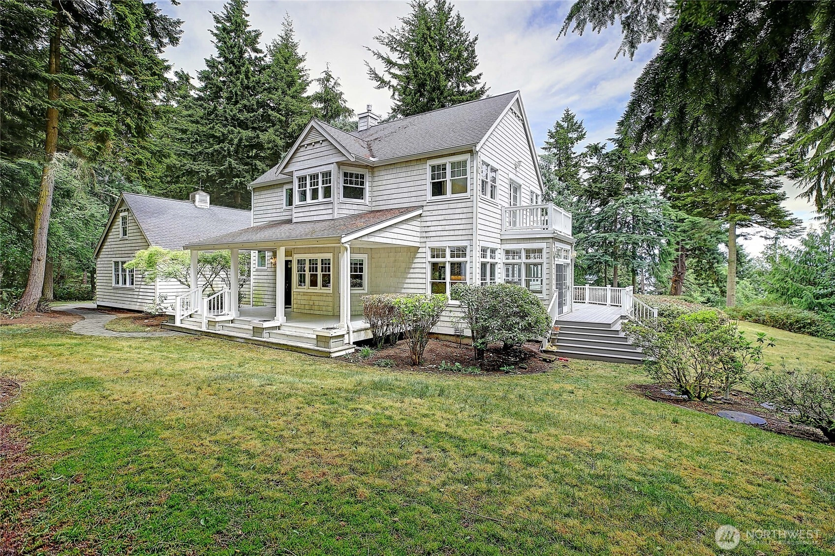 3559 Meerkerk Ln Greenbank WA 98253