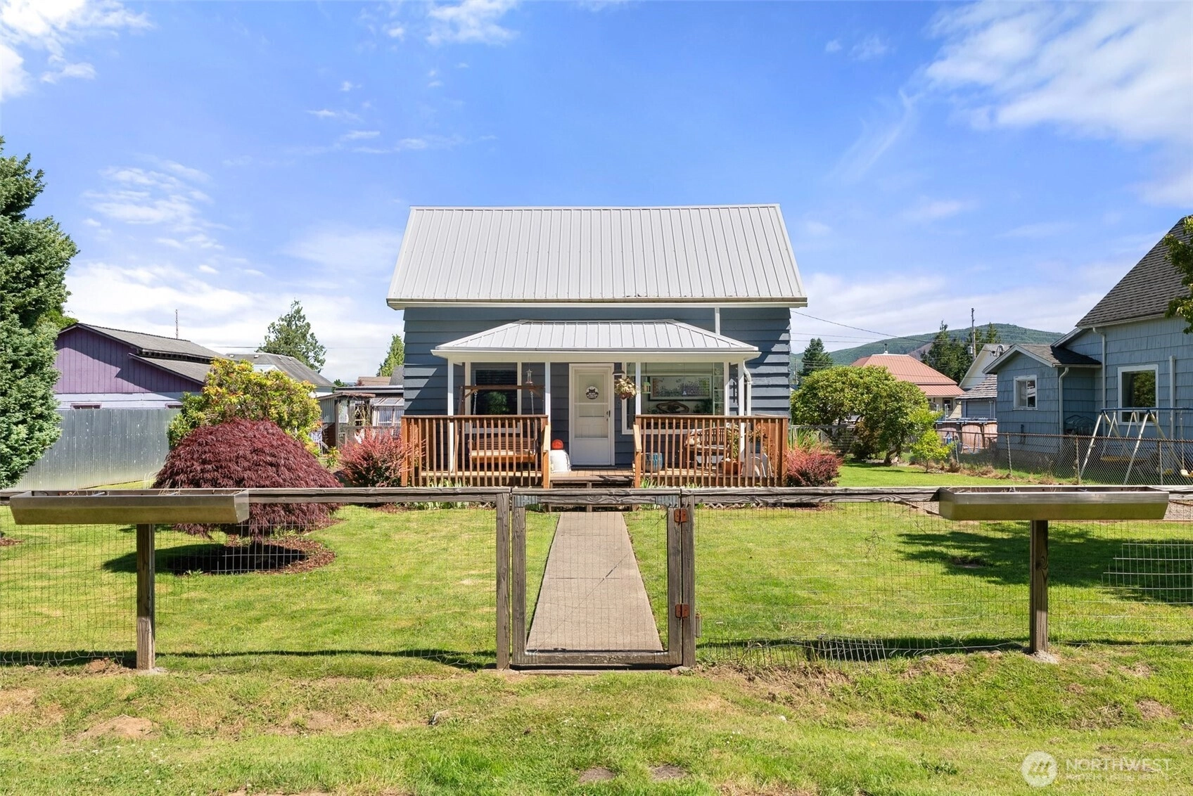 209 Cowlitz St E South Bend WA 98586