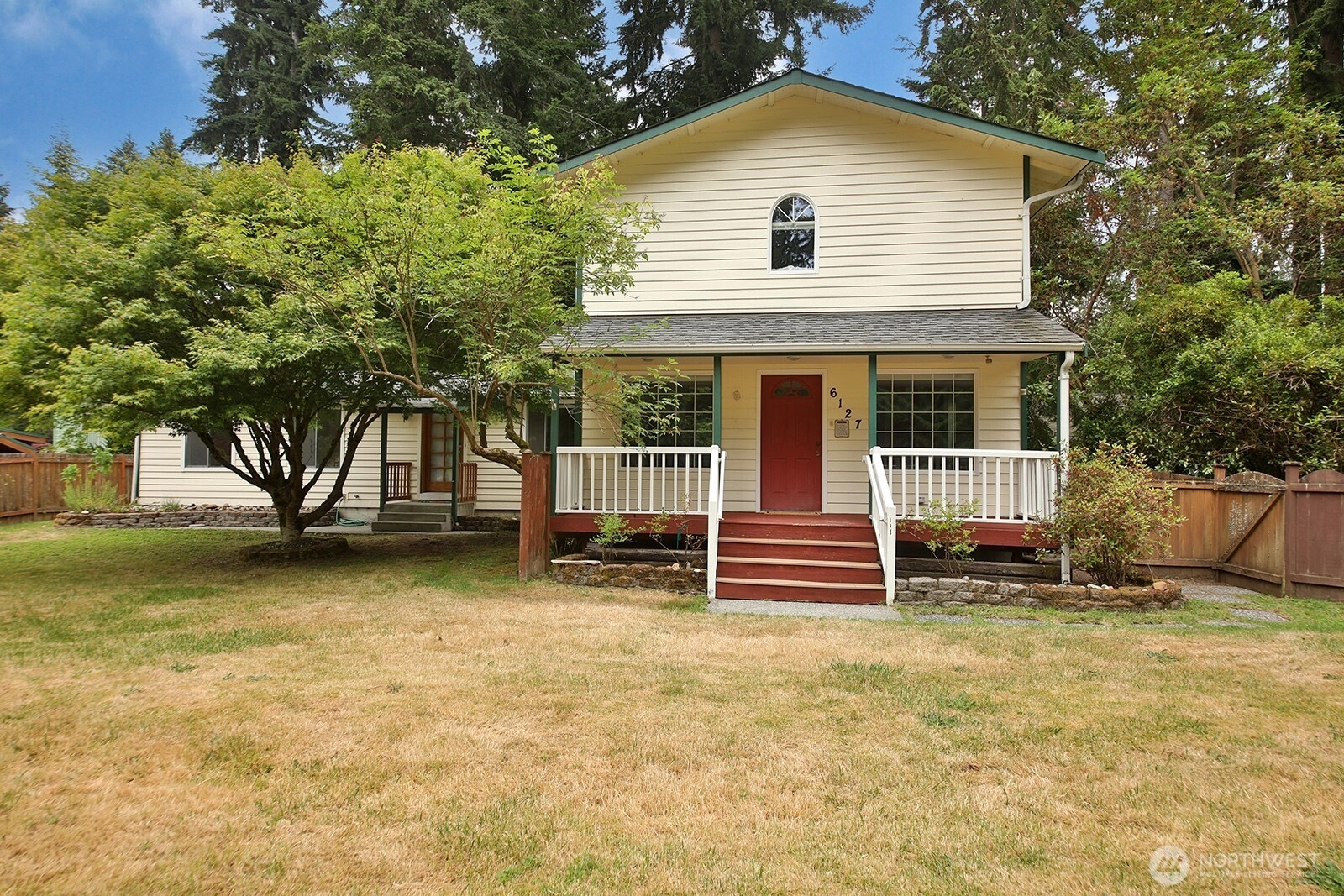 6127 Heather Dr Clinton WA 98236