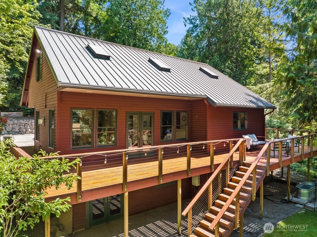 20950 Division St NE Indianola WA 98342
