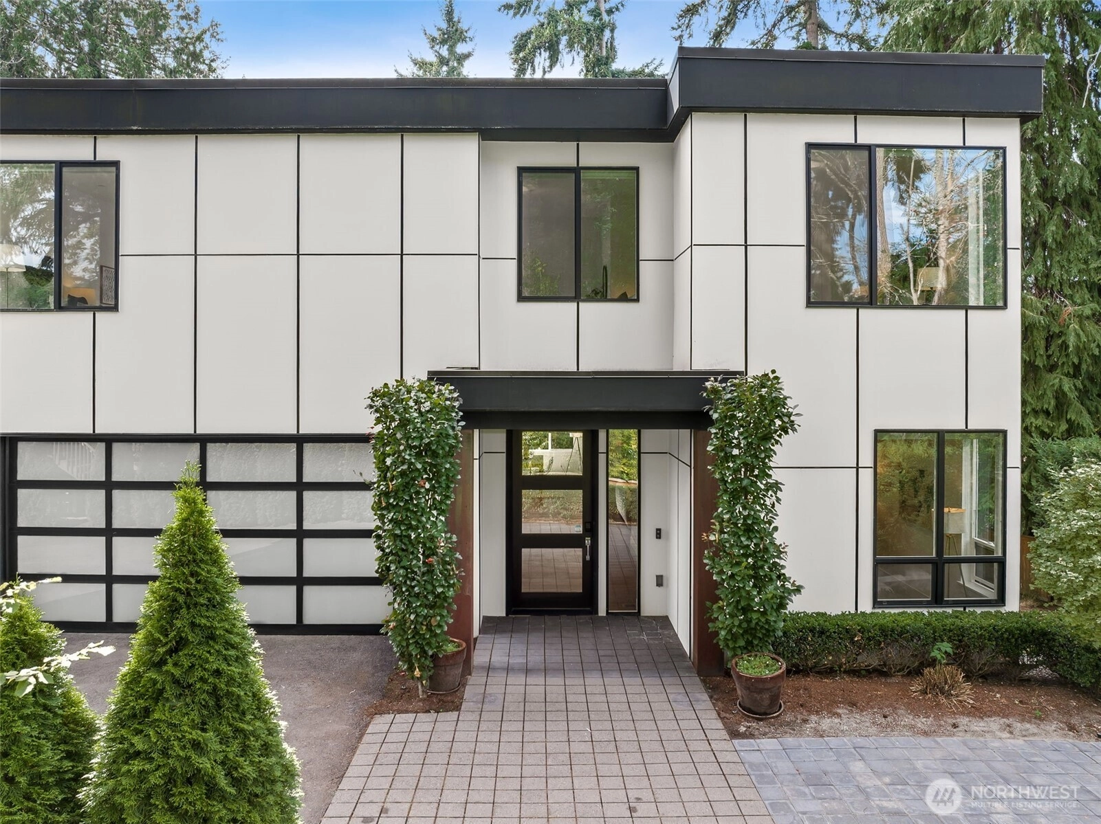 8426 SE 37th St Mercer Island WA 98040