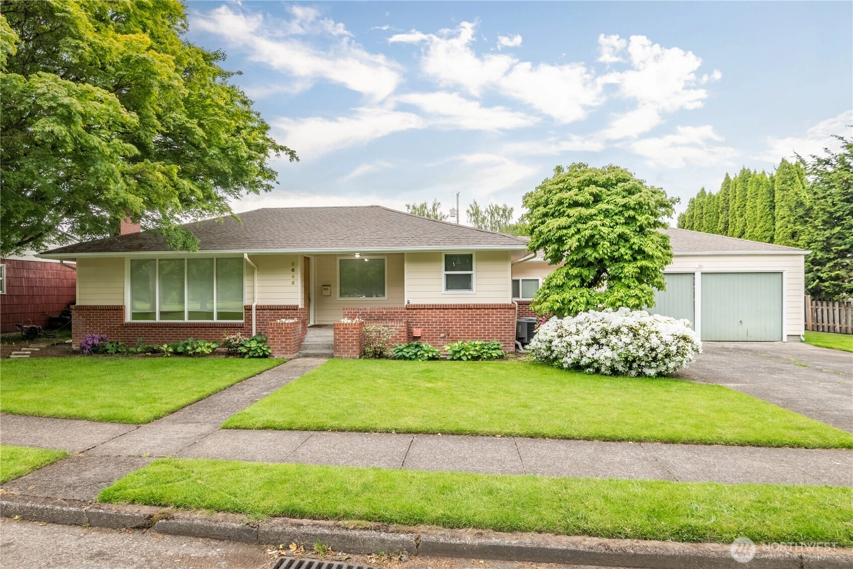 2645 Harding St Longview WA 98632