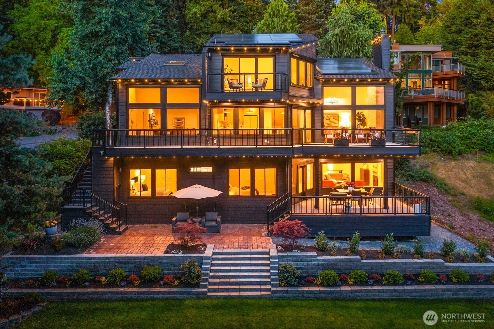 11637 72nd Pl NE Kirkland WA 98034