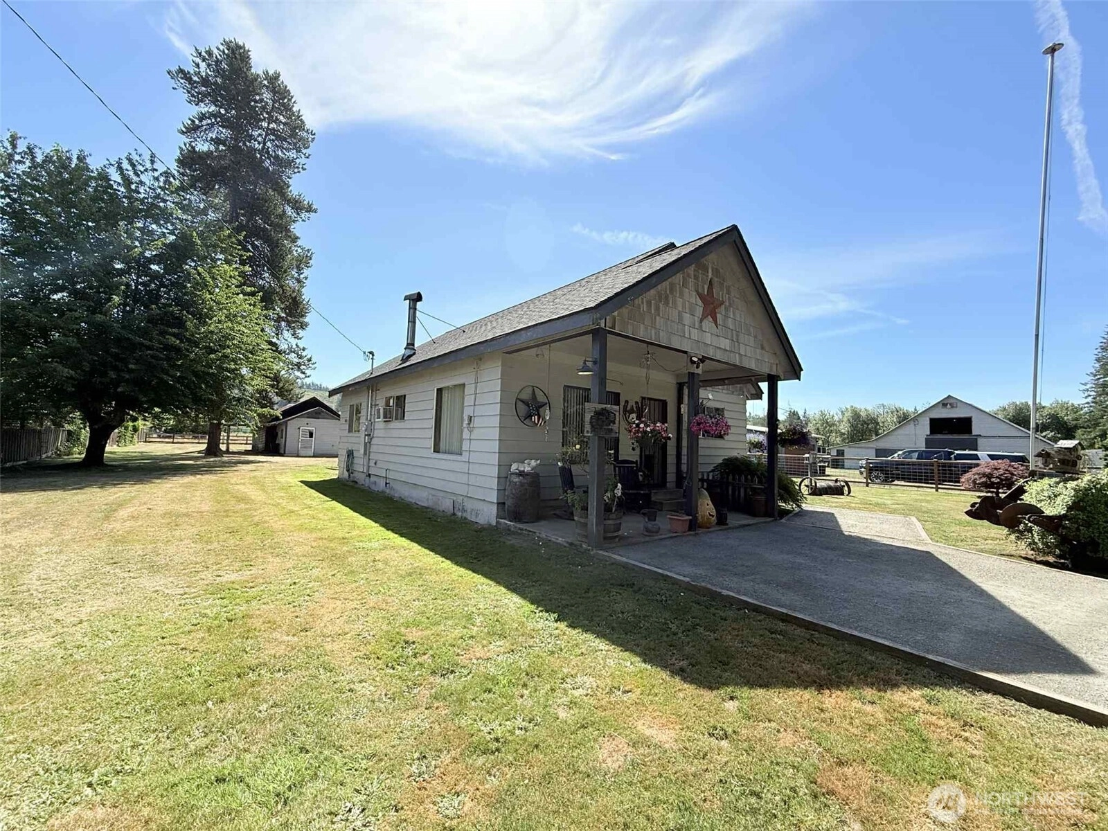 15 S Heise Rd Elma WA 98541