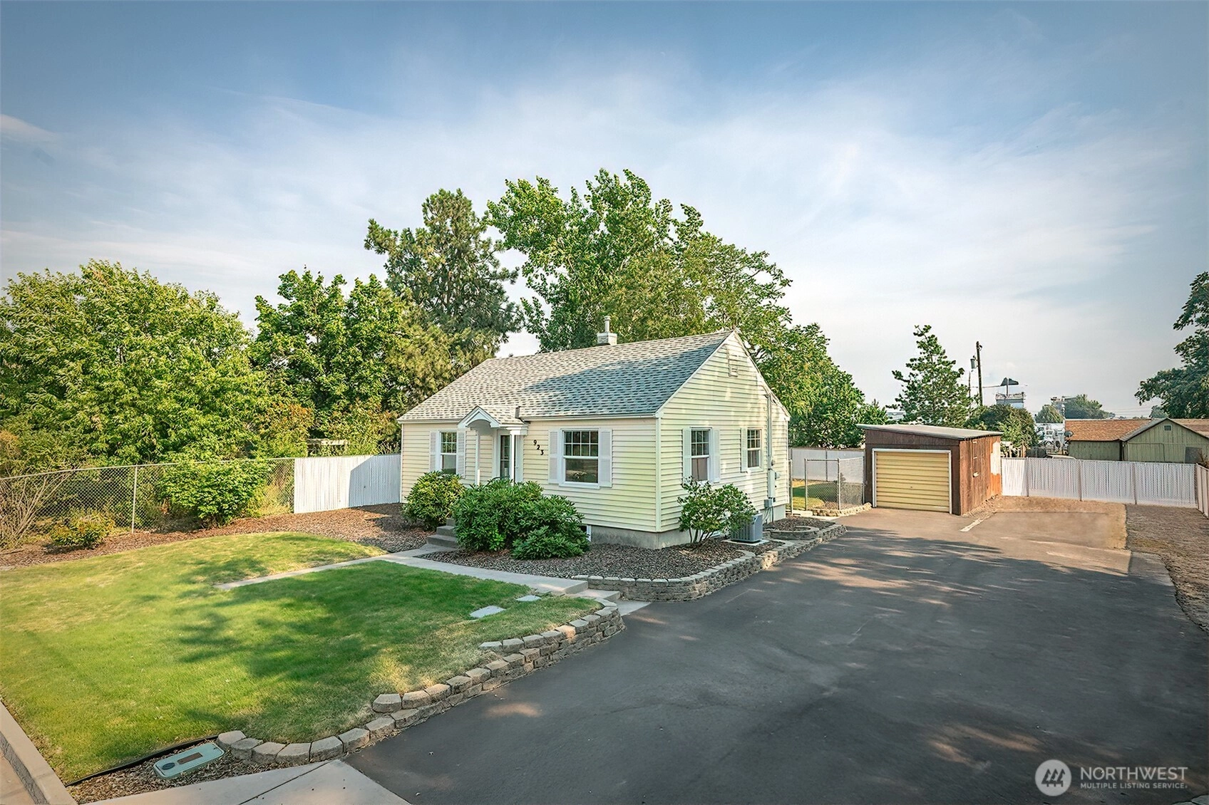 923 Carrie Ave Walla Walla WA 99362