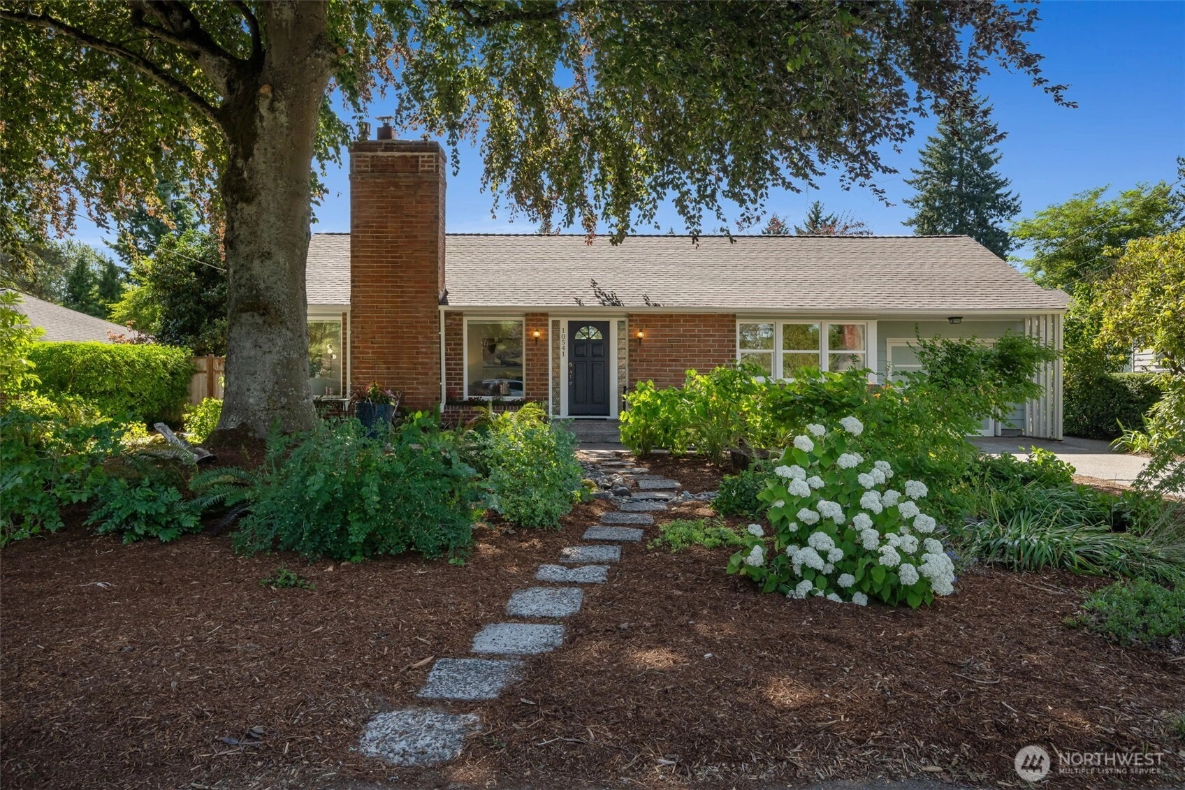10541 20th Ave NE Seattle WA 98125