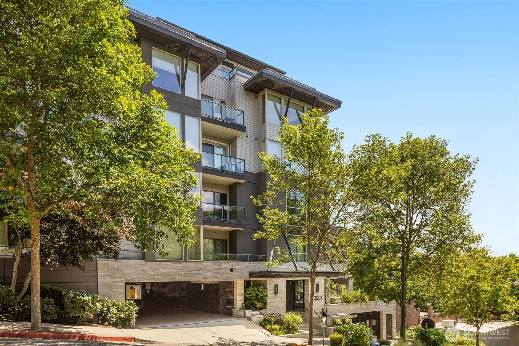 220 1st St Unit 204 Unit 204 Kirkland WA 98033