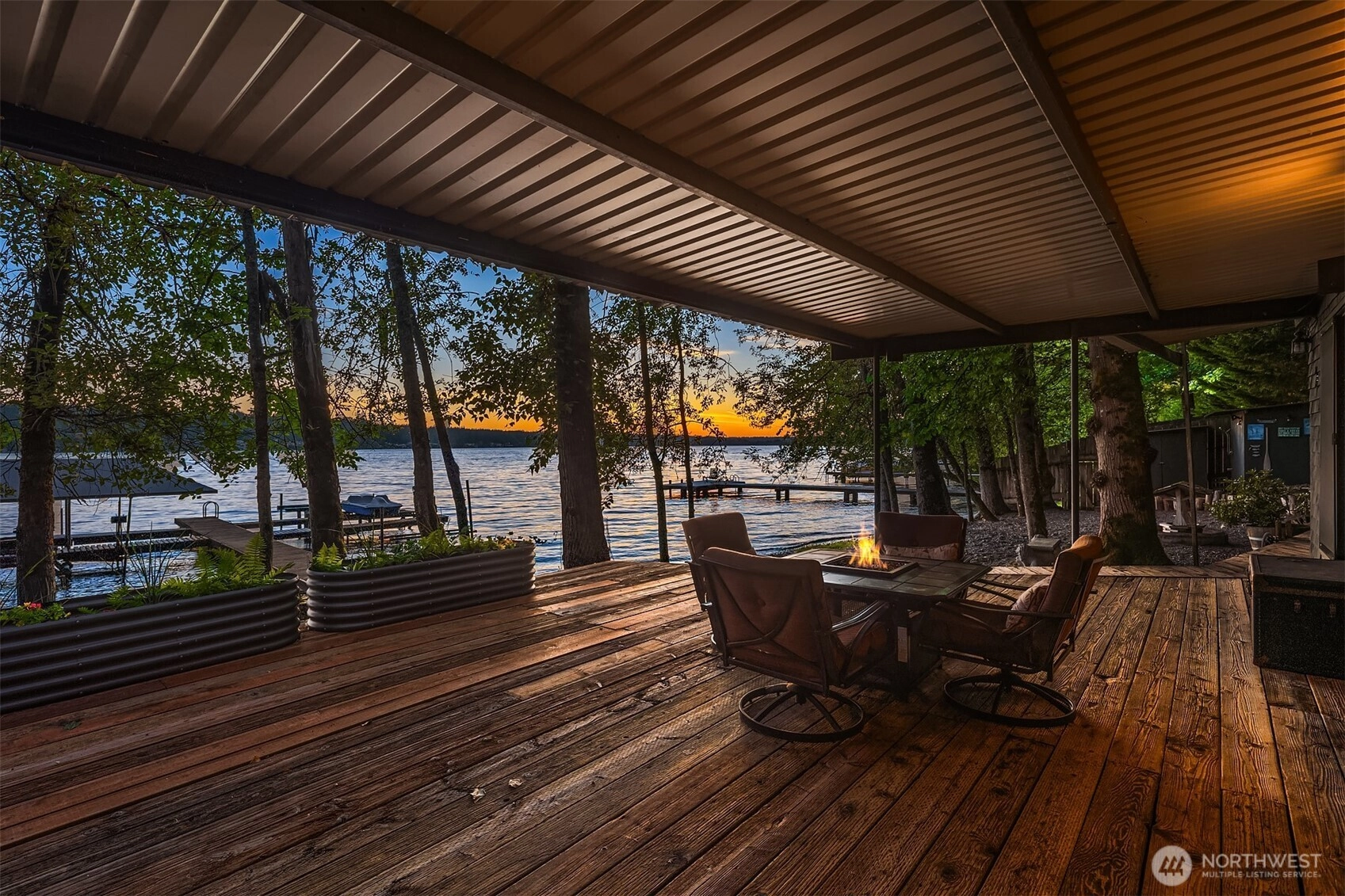 23 BUNGALOW E Lake Sammamish Pkwy NE Sammamish WA 98074